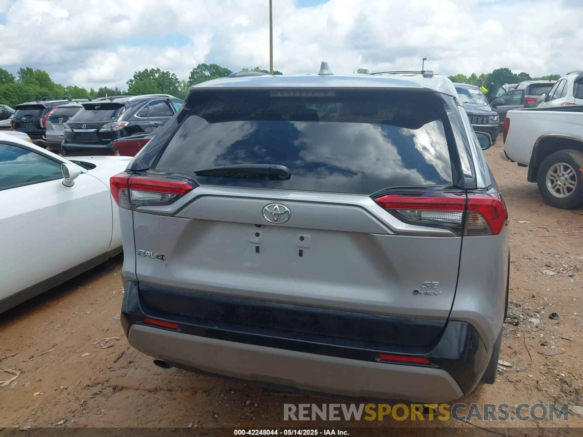 16 Photograph of a damaged car 2T3T6RFV4SW084017 TOYOTA RAV4 HYBRID 2025