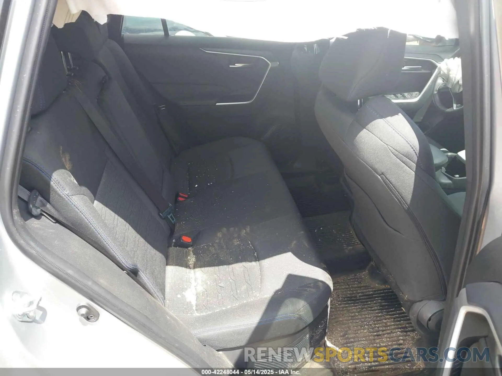 8 Photograph of a damaged car 2T3T6RFV4SW084017 TOYOTA RAV4 HYBRID 2025