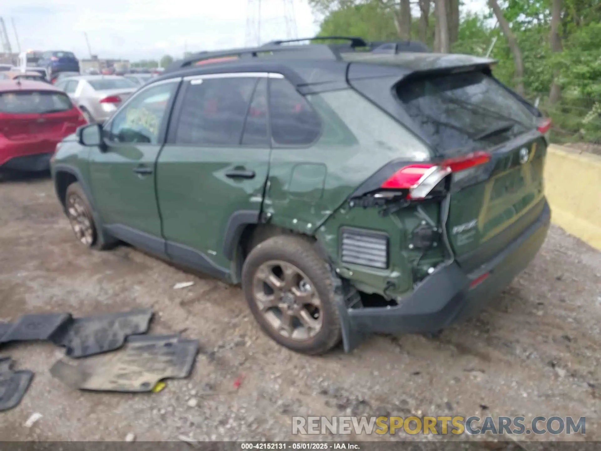 3 Photograph of a damaged car 2T3UWRFV1SW260252 TOYOTA RAV4 HYBRID 2025