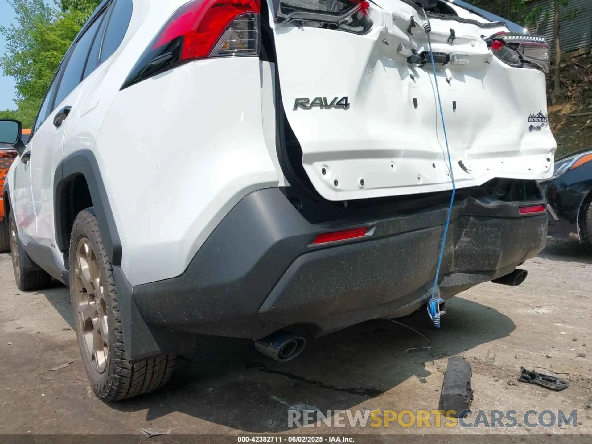 21 Photograph of a damaged car 2T3UWRFV3SW262939 TOYOTA RAV4 HYBRID 2025