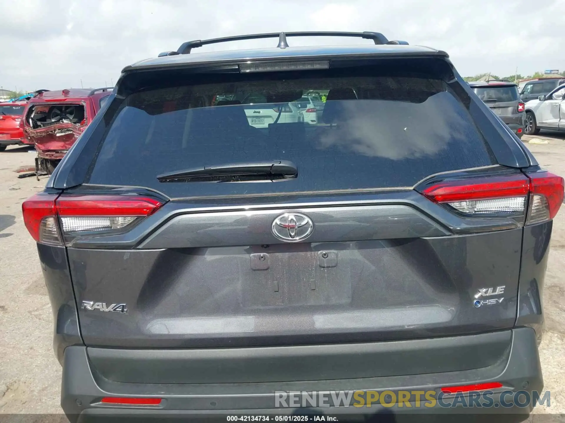 16 Photograph of a damaged car 4T3B6RFV0SU176396 TOYOTA RAV4 HYBRID 2025