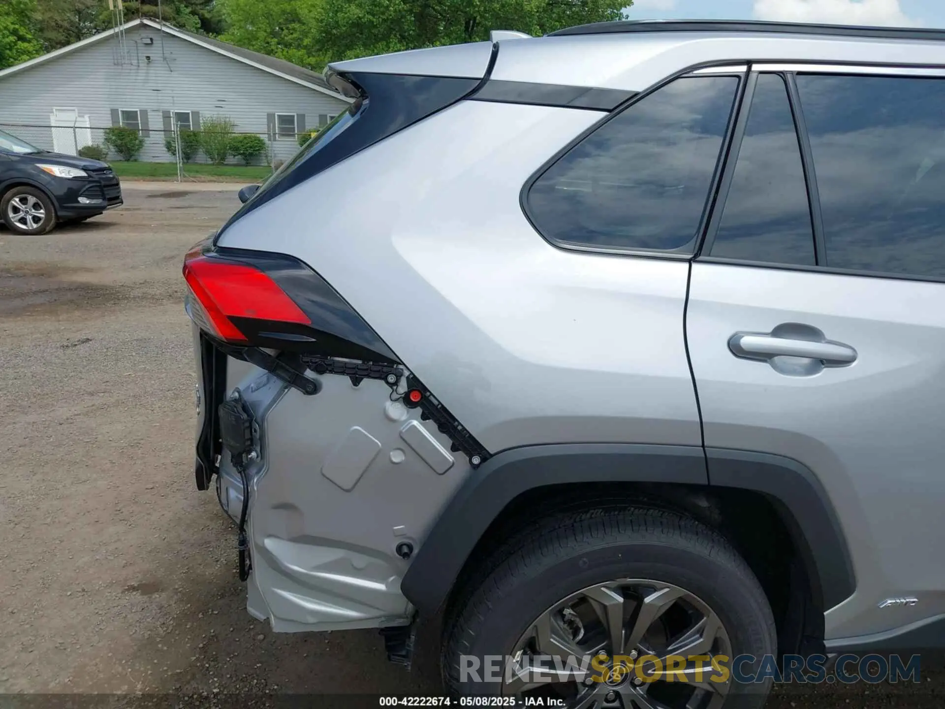 20 Photograph of a damaged car 4T3B6RFVXSU178530 TOYOTA RAV4 HYBRID 2025