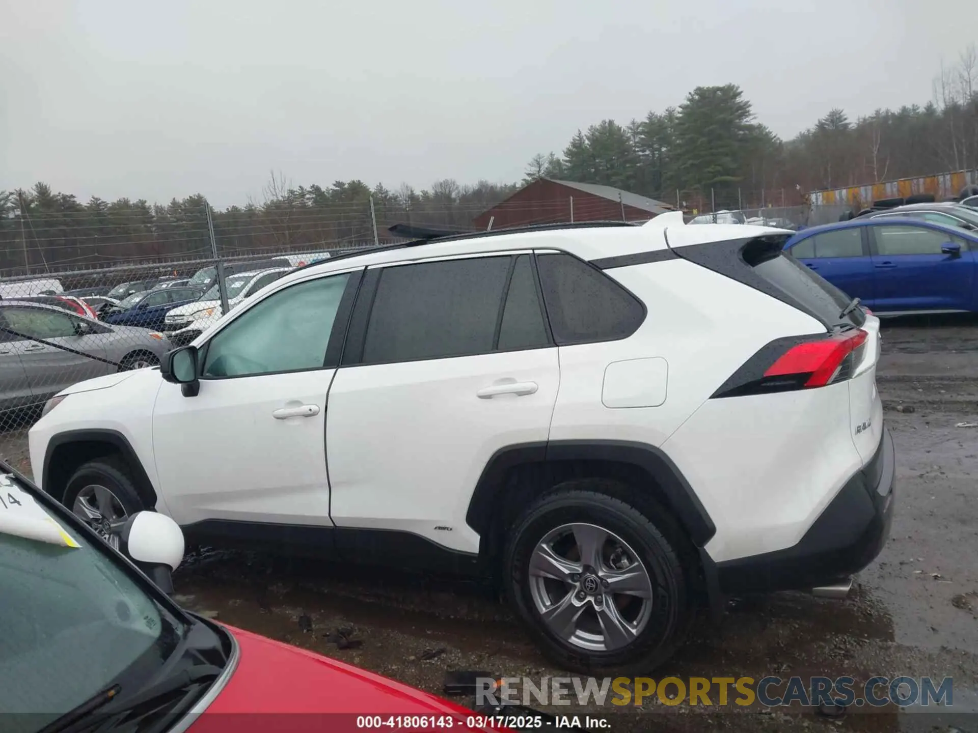 14 Photograph of a damaged car 4T3LWRFV8SU164968 TOYOTA RAV4 HYBRID 2025