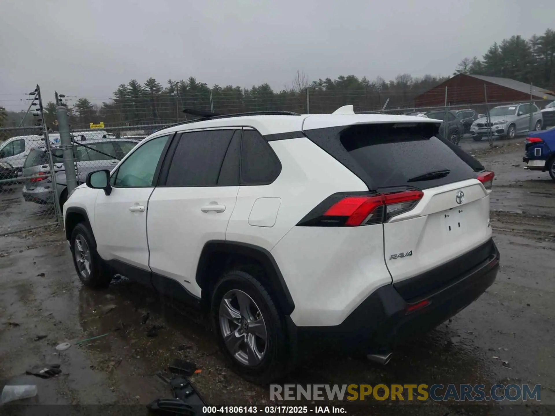 3 Photograph of a damaged car 4T3LWRFV8SU164968 TOYOTA RAV4 HYBRID 2025