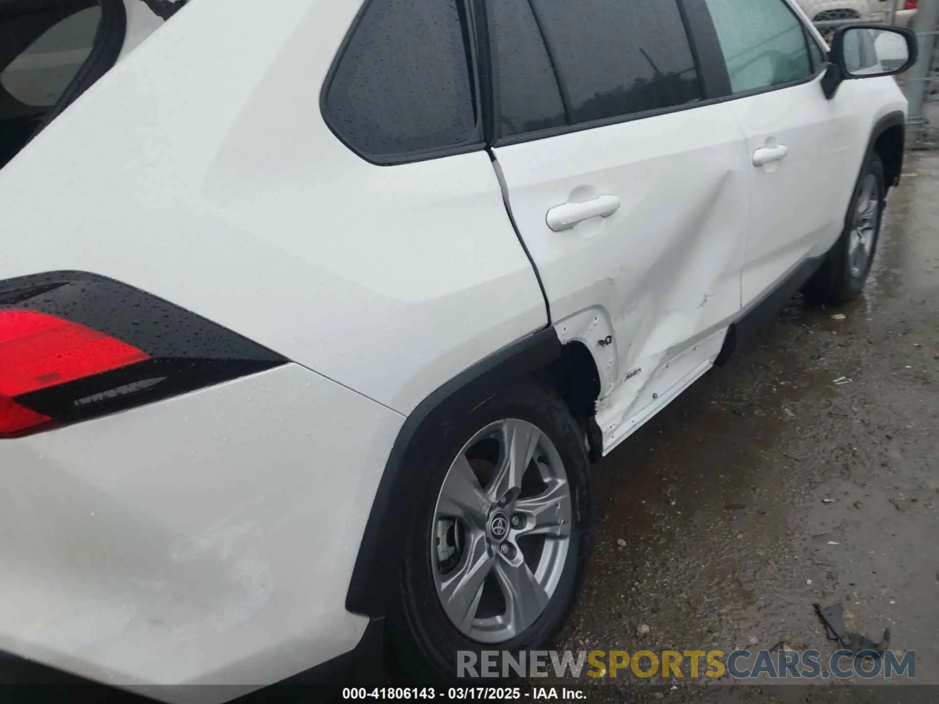 6 Photograph of a damaged car 4T3LWRFV8SU164968 TOYOTA RAV4 HYBRID 2025