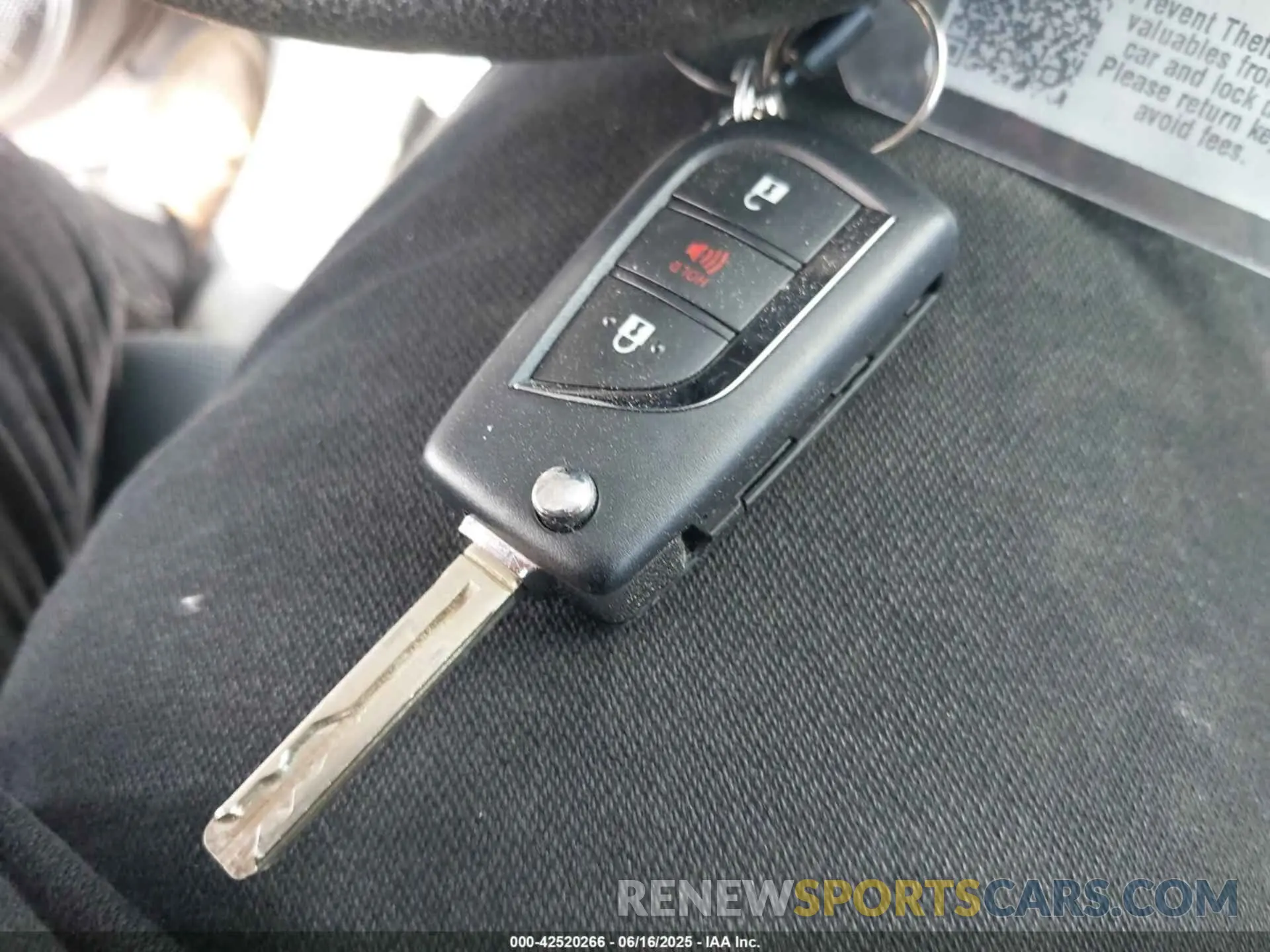 11 Photograph of a damaged car 4T3LWRFV9SU173310 TOYOTA RAV4 HYBRID 2025