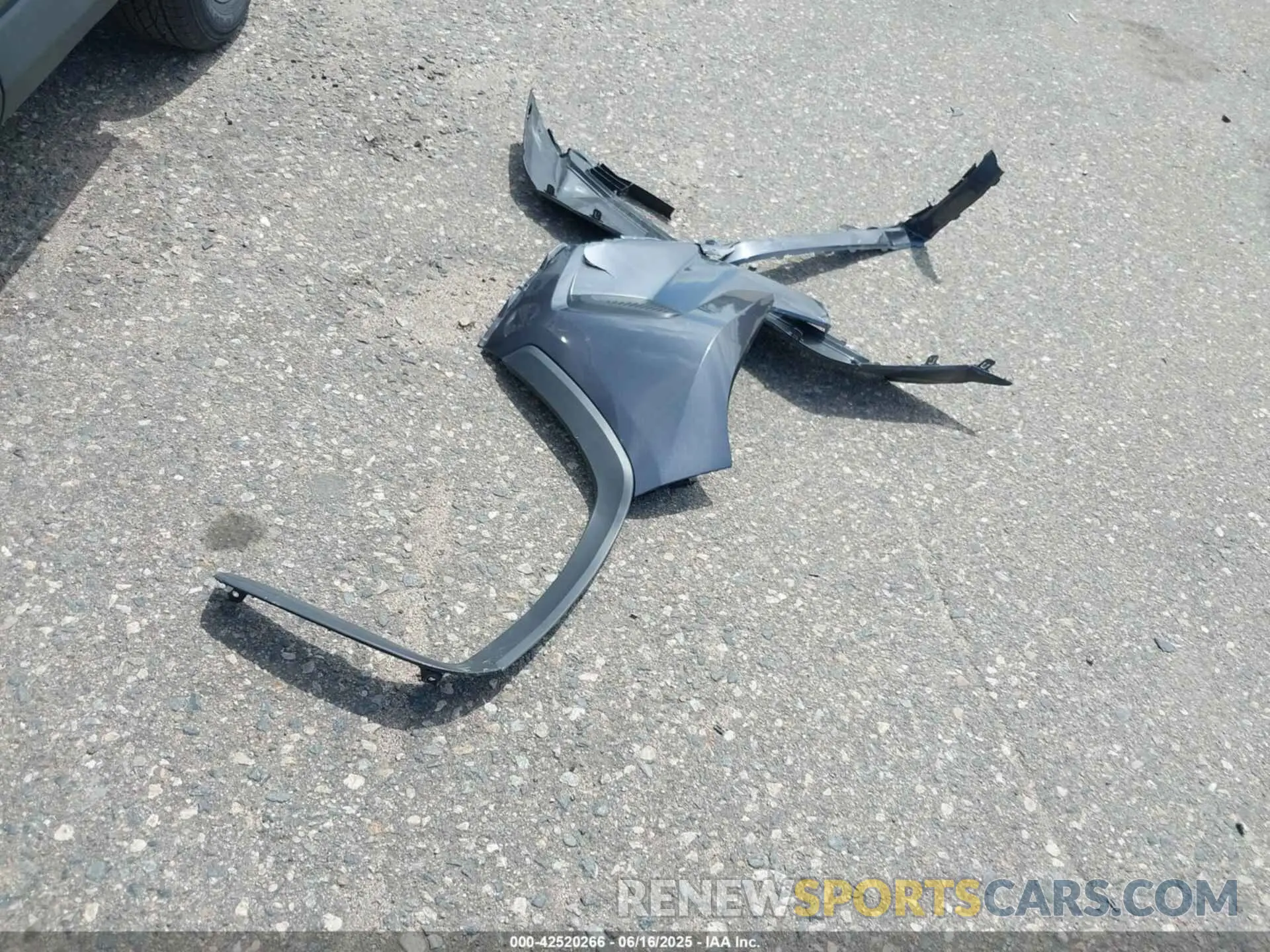 12 Photograph of a damaged car 4T3LWRFV9SU173310 TOYOTA RAV4 HYBRID 2025