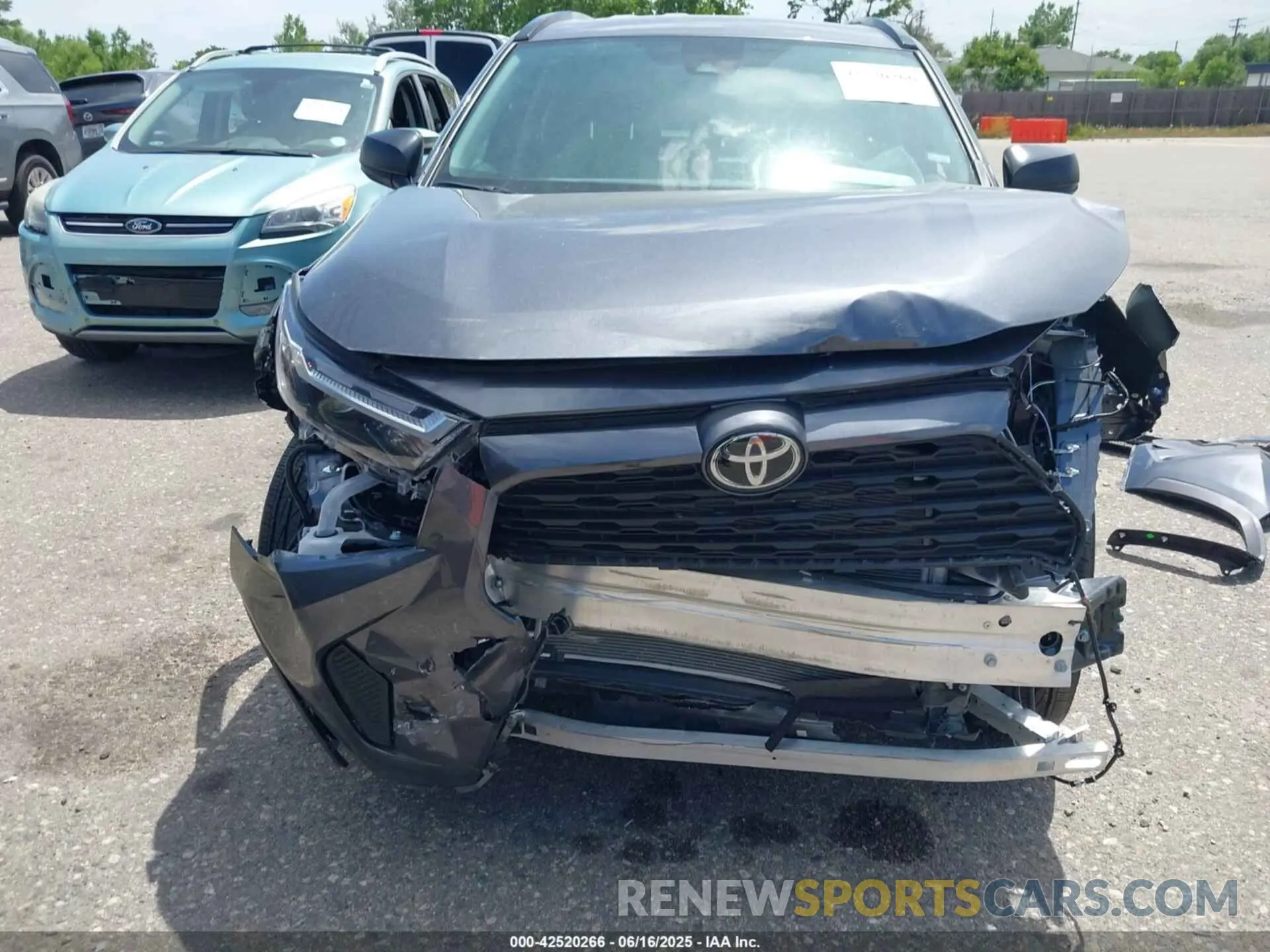 13 Photograph of a damaged car 4T3LWRFV9SU173310 TOYOTA RAV4 HYBRID 2025