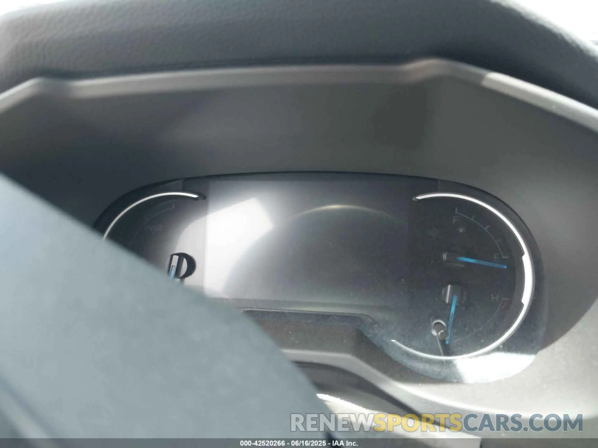 7 Photograph of a damaged car 4T3LWRFV9SU173310 TOYOTA RAV4 HYBRID 2025