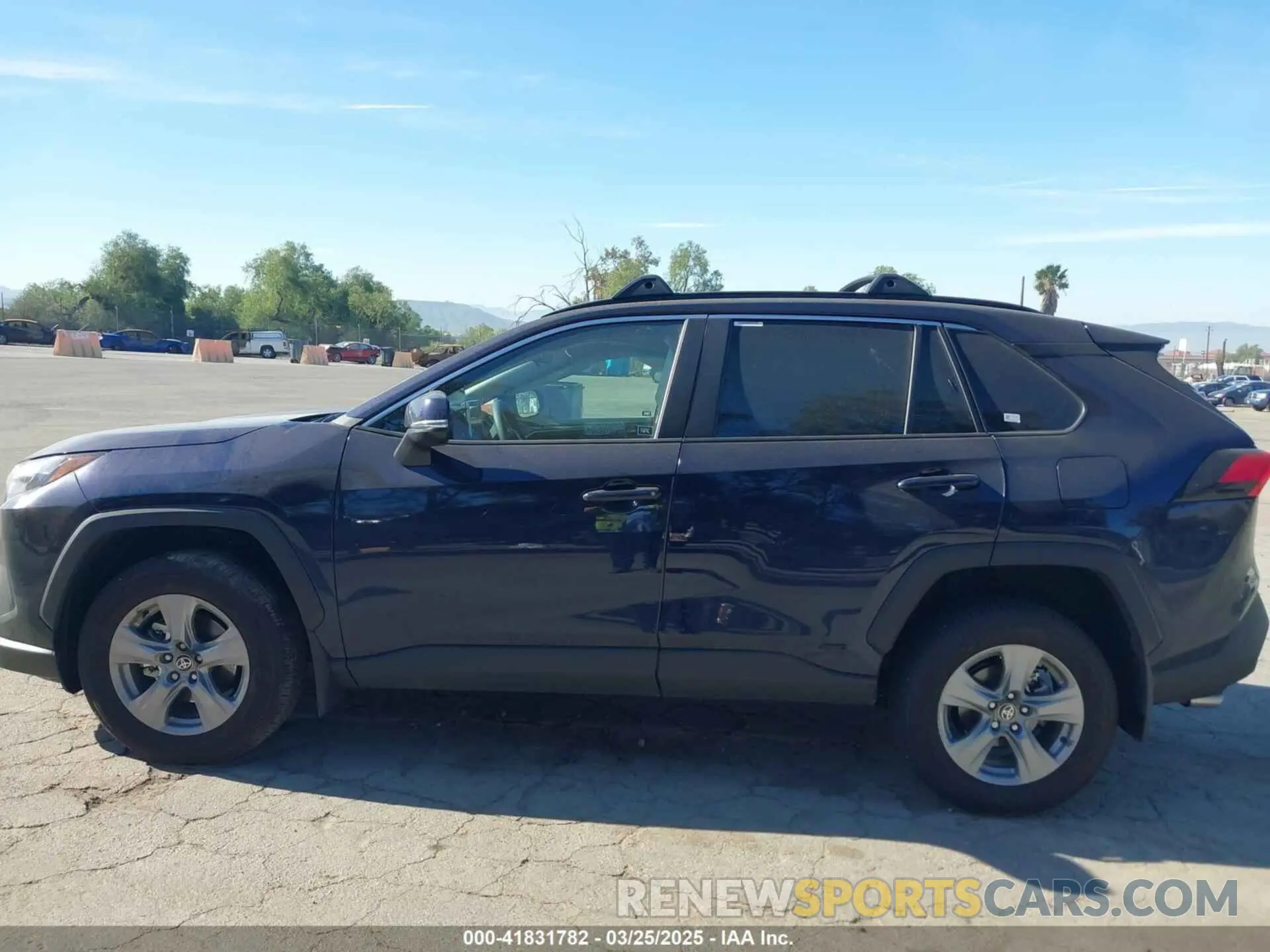 14 Photograph of a damaged car 4T3RWRFV2SU174874 TOYOTA RAV4 HYBRID 2025