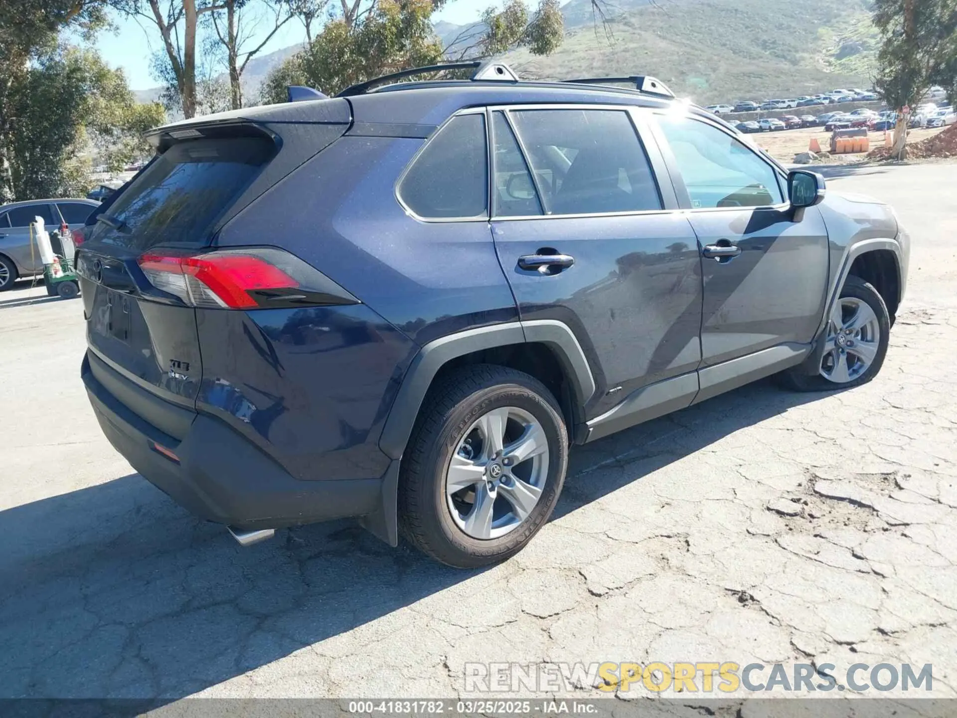 4 Photograph of a damaged car 4T3RWRFV2SU174874 TOYOTA RAV4 HYBRID 2025