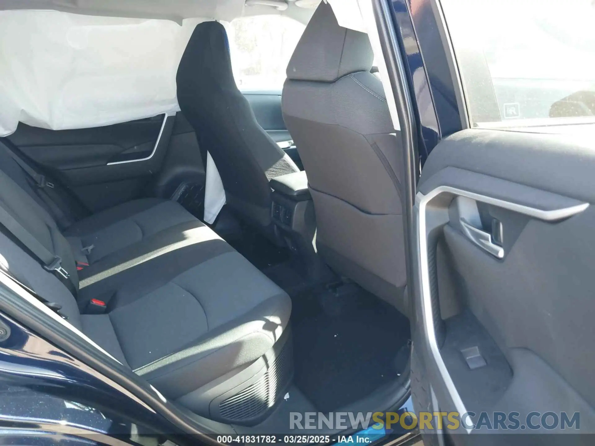 8 Photograph of a damaged car 4T3RWRFV2SU174874 TOYOTA RAV4 HYBRID 2025