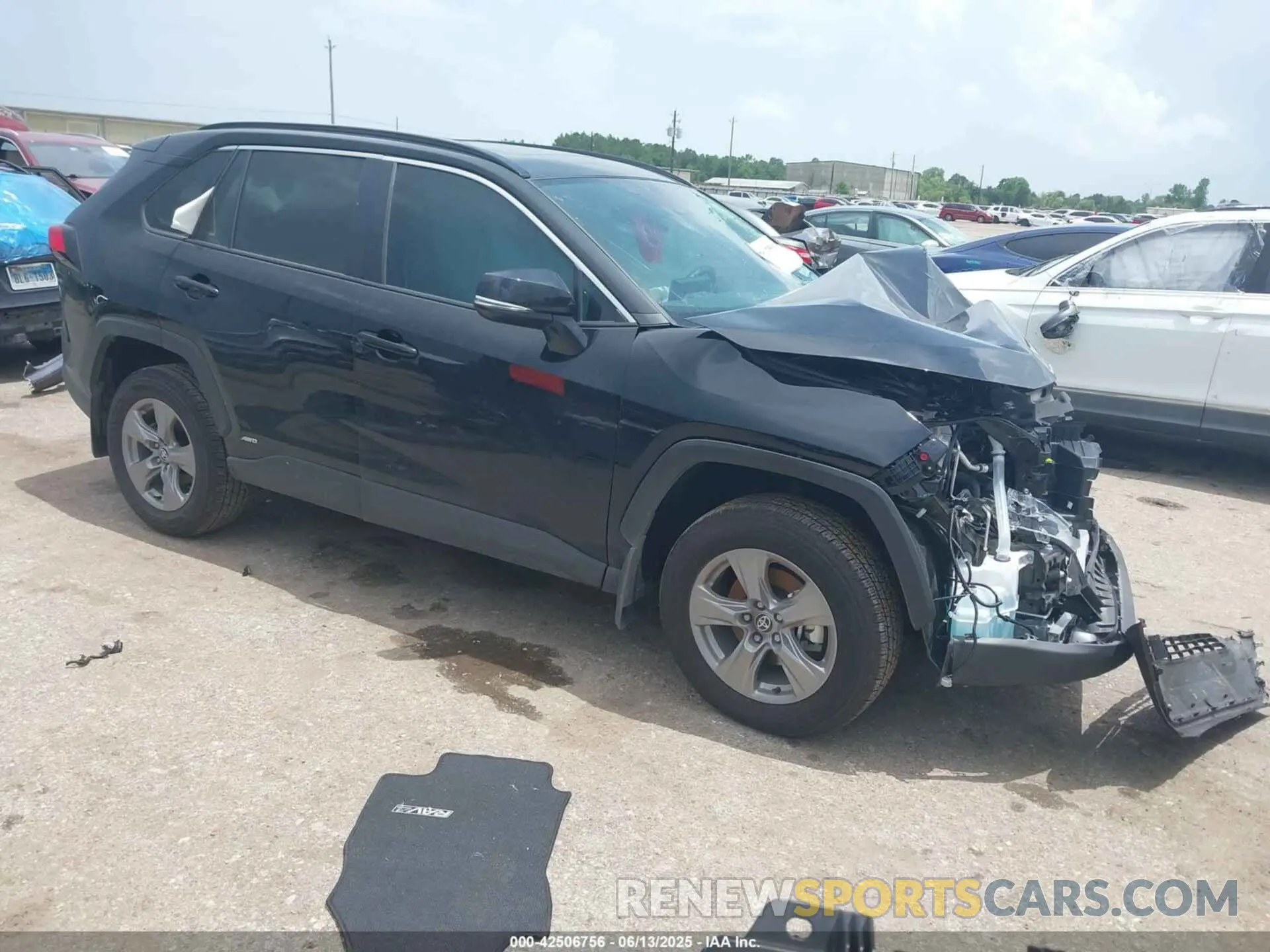 1 Photograph of a damaged car 4T3RWRFV5SU177851 TOYOTA RAV4 HYBRID 2025