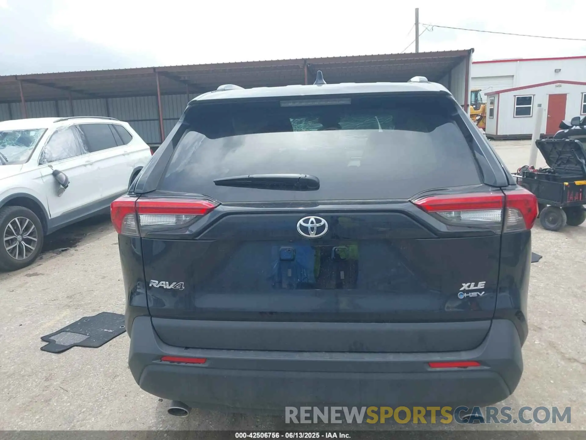 16 Photograph of a damaged car 4T3RWRFV5SU177851 TOYOTA RAV4 HYBRID 2025