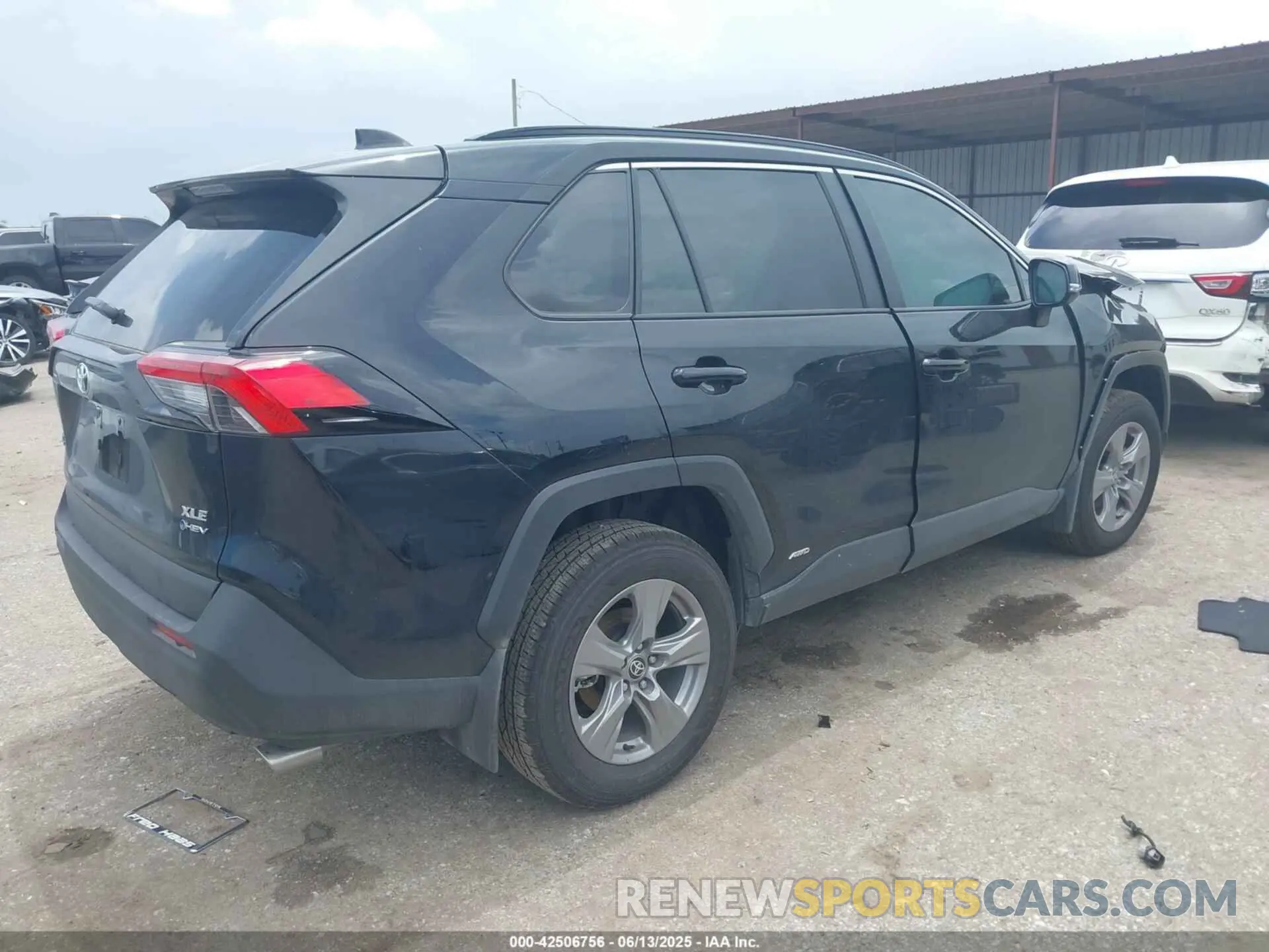 4 Photograph of a damaged car 4T3RWRFV5SU177851 TOYOTA RAV4 HYBRID 2025