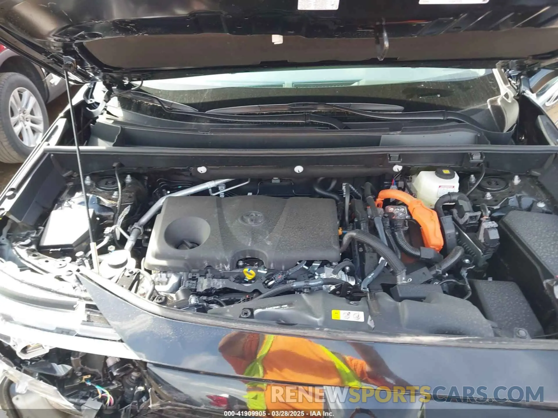 10 Photograph of a damaged car 4T3RWRFV7SU175146 TOYOTA RAV4 HYBRID 2025