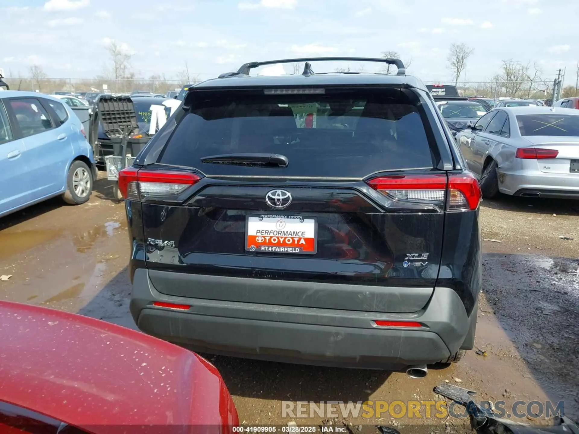 17 Photograph of a damaged car 4T3RWRFV7SU175146 TOYOTA RAV4 HYBRID 2025