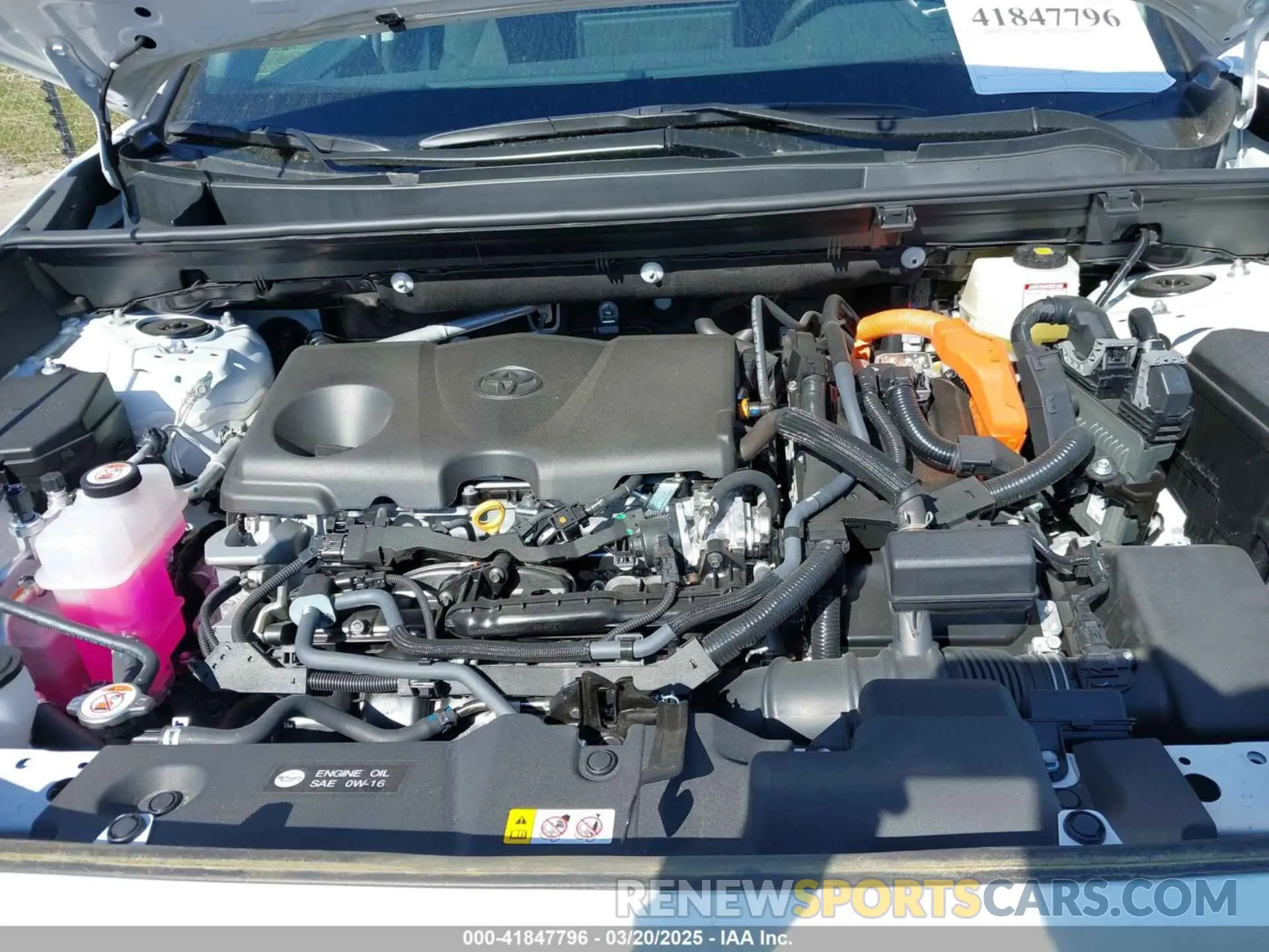 10 Photograph of a damaged car 4T3RWRFVXSU166151 TOYOTA RAV4 HYBRID 2025