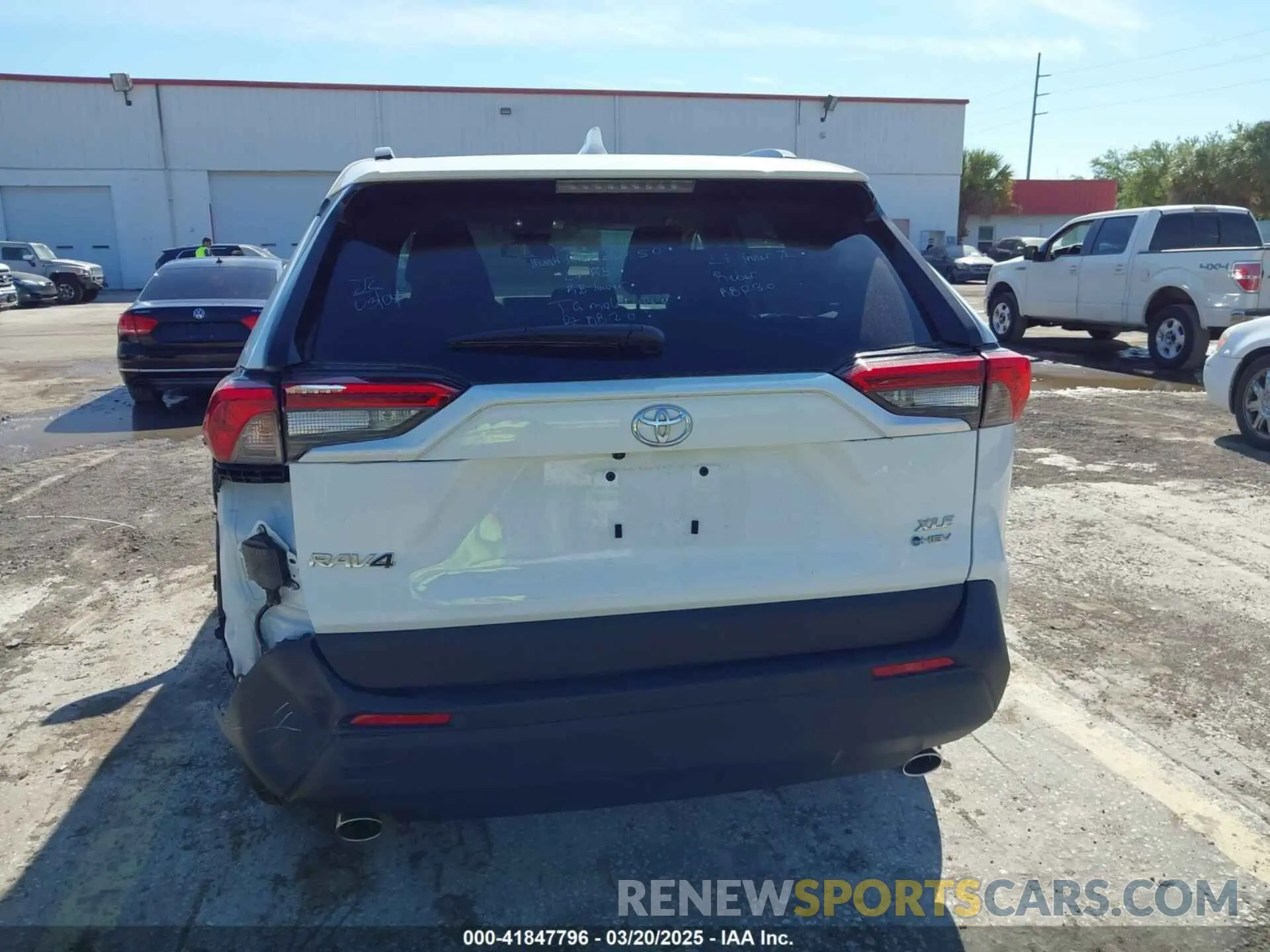 16 Photograph of a damaged car 4T3RWRFVXSU166151 TOYOTA RAV4 HYBRID 2025
