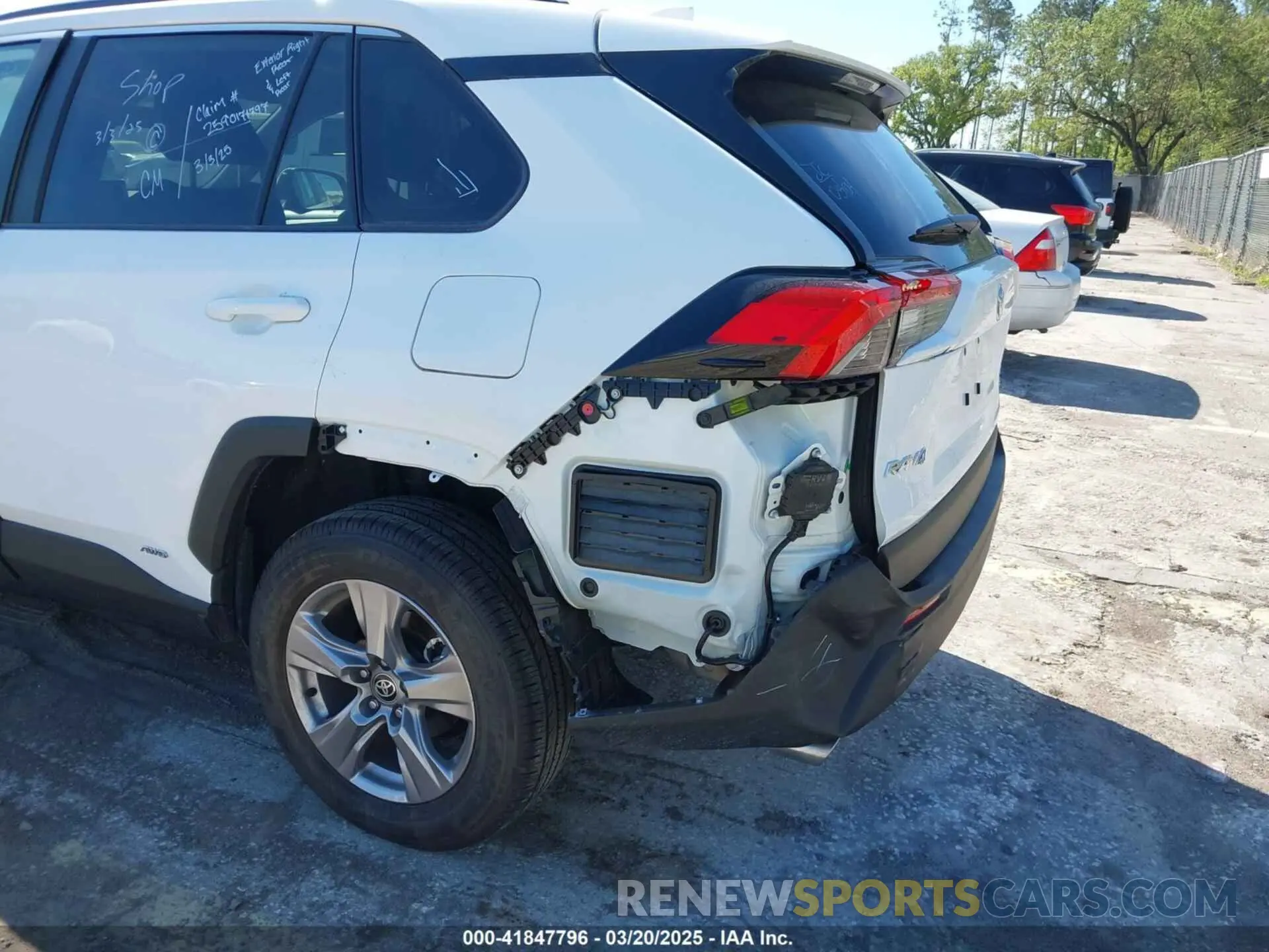 6 Photograph of a damaged car 4T3RWRFVXSU166151 TOYOTA RAV4 HYBRID 2025