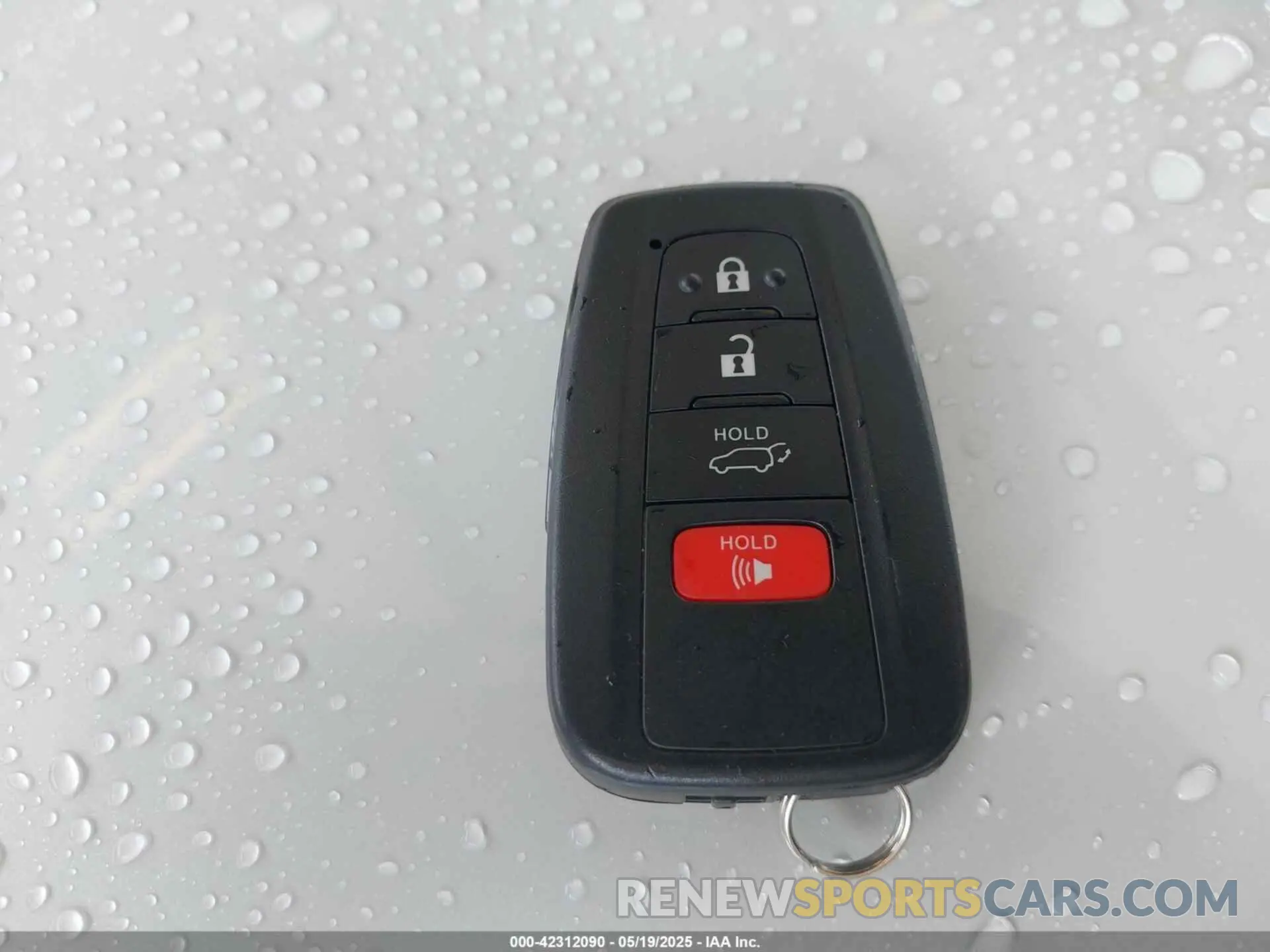 11 Photograph of a damaged car JTM16RFV5SJ076434 TOYOTA RAV4 HYBRID 2025