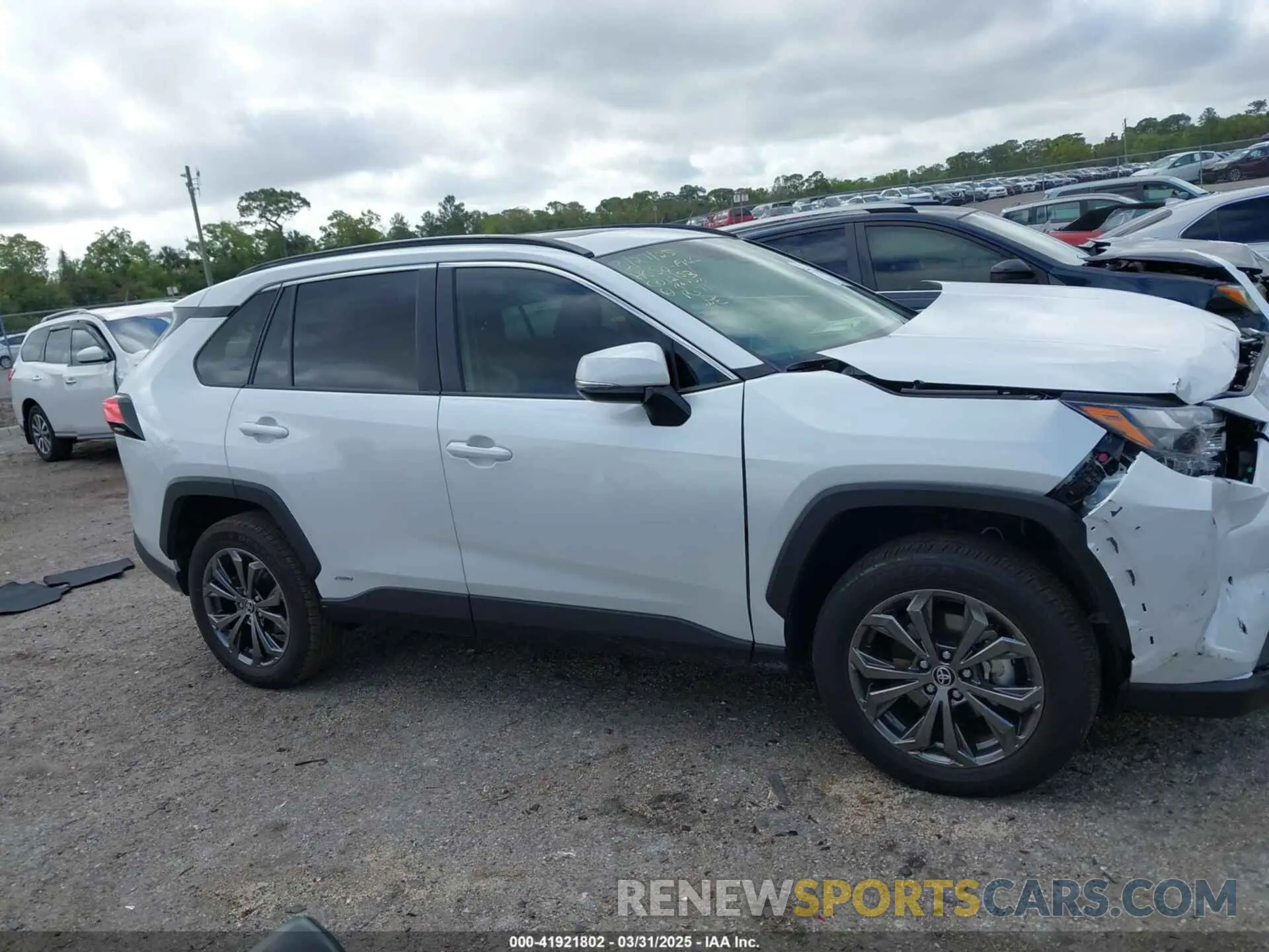 13 Photograph of a damaged car JTMB6RFV0SJ064924 TOYOTA RAV4 HYBRID 2025