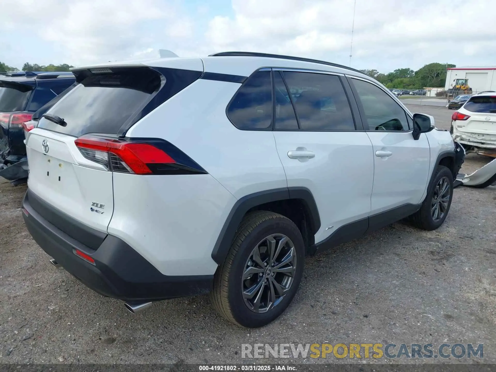 4 Photograph of a damaged car JTMB6RFV0SJ064924 TOYOTA RAV4 HYBRID 2025