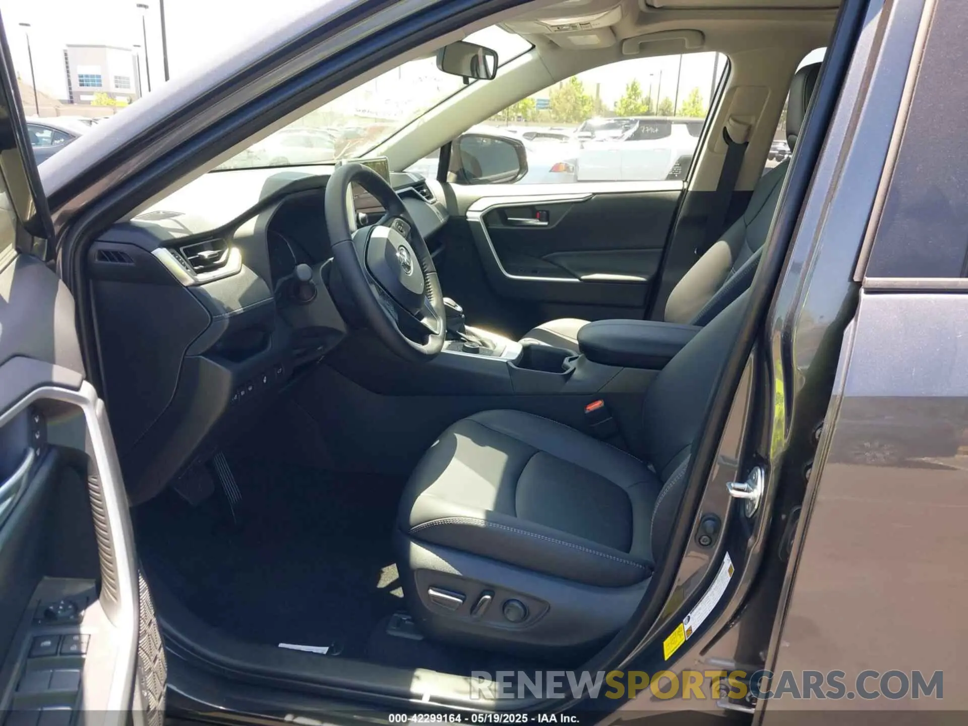 5 Photograph of a damaged car JTMB6RFV4SJ074842 TOYOTA RAV4 HYBRID 2025