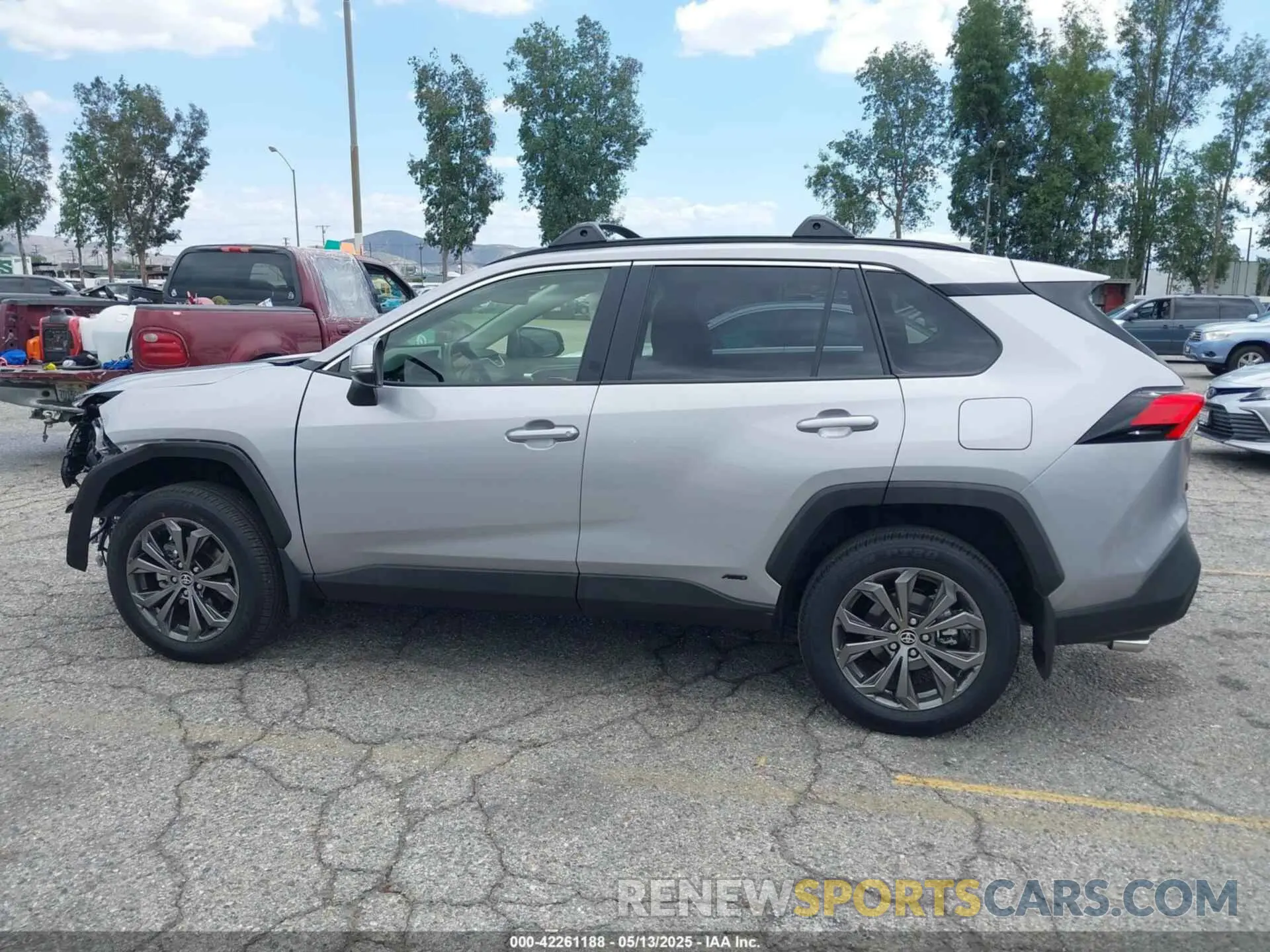 15 Photograph of a damaged car JTMB6RFV5SD157761 TOYOTA RAV4 HYBRID 2025