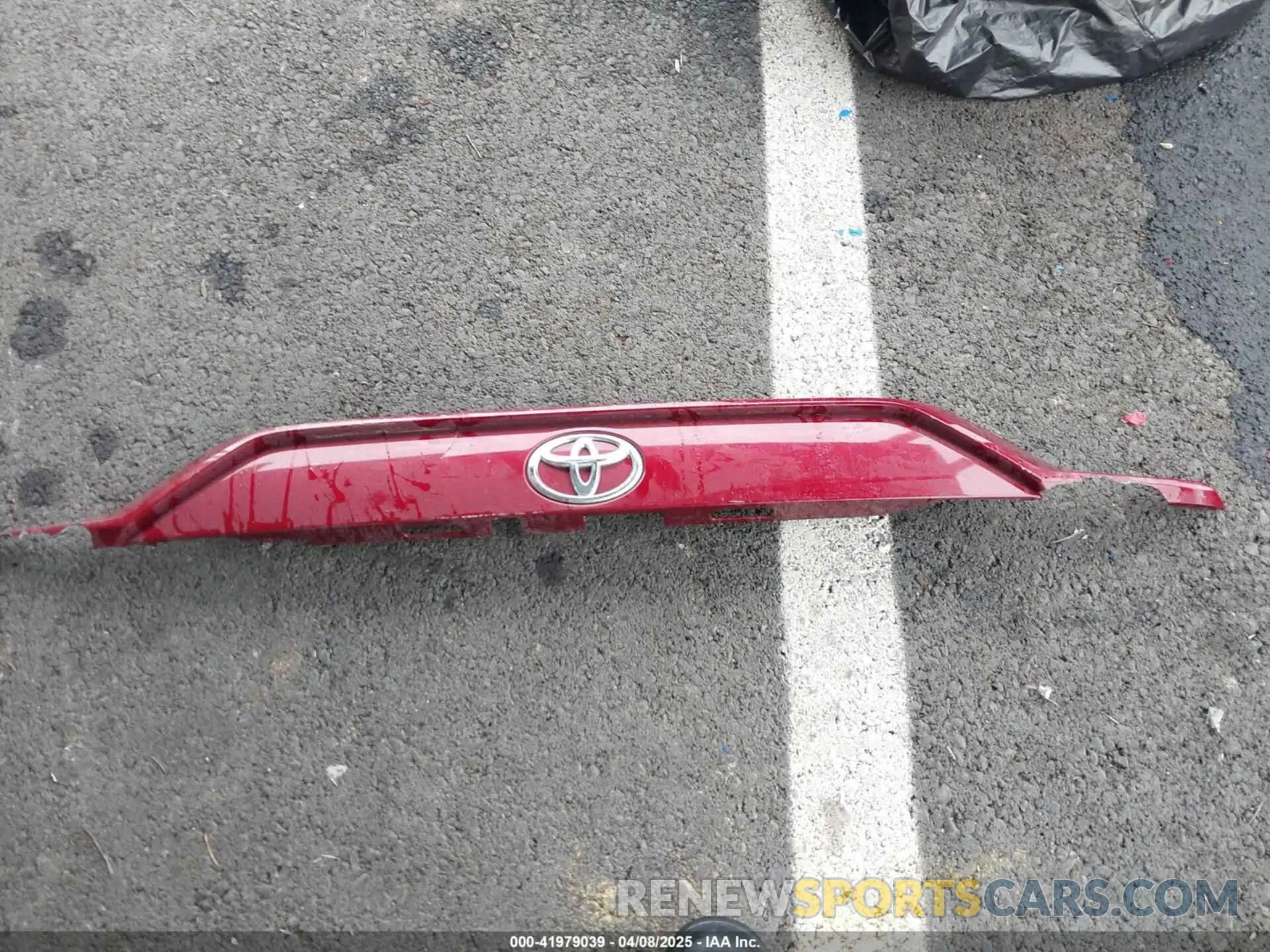 12 Photograph of a damaged car JTMB6RFV6SD156635 TOYOTA RAV4 HYBRID 2025