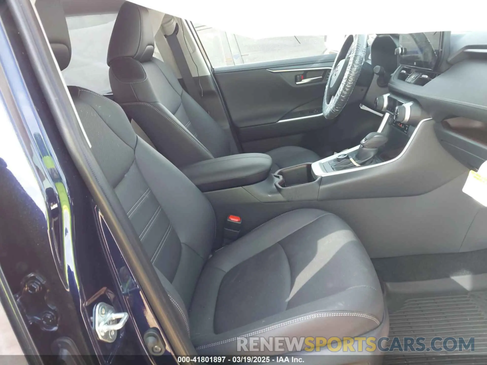 5 Photograph of a damaged car JTMD6RFV2SD155250 TOYOTA RAV4 HYBRID 2025