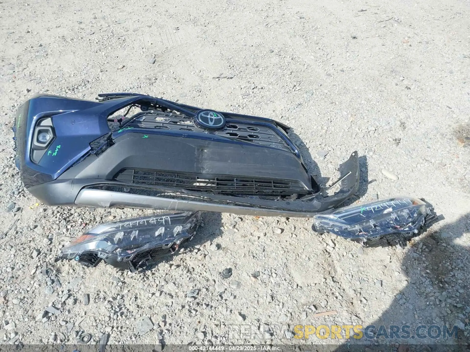 12 Photograph of a damaged car JTMD6RFV8SJ069443 TOYOTA RAV4 HYBRID 2025