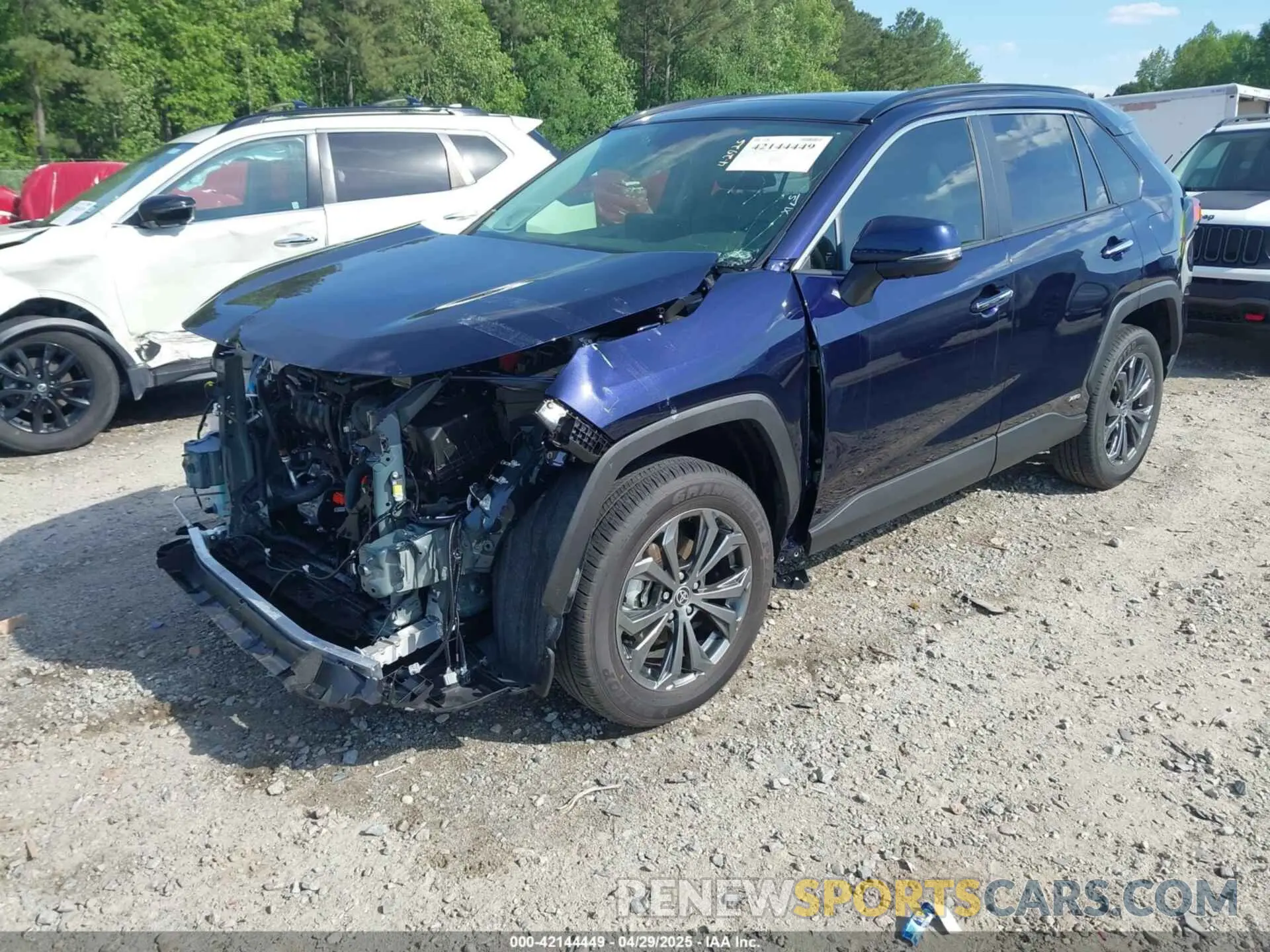 2 Photograph of a damaged car JTMD6RFV8SJ069443 TOYOTA RAV4 HYBRID 2025