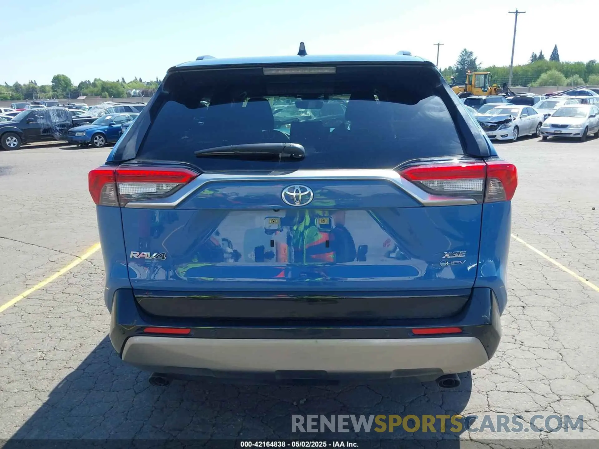 17 Photograph of a damaged car JTME6RFV6SJ065914 TOYOTA RAV4 HYBRID 2025