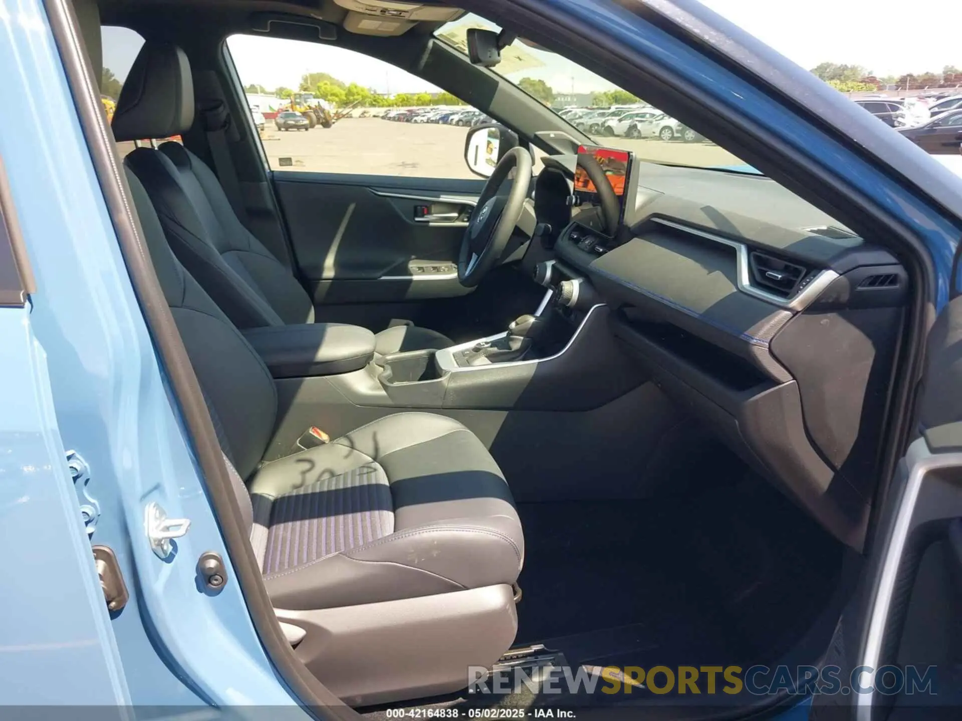 5 Photograph of a damaged car JTME6RFV6SJ065914 TOYOTA RAV4 HYBRID 2025