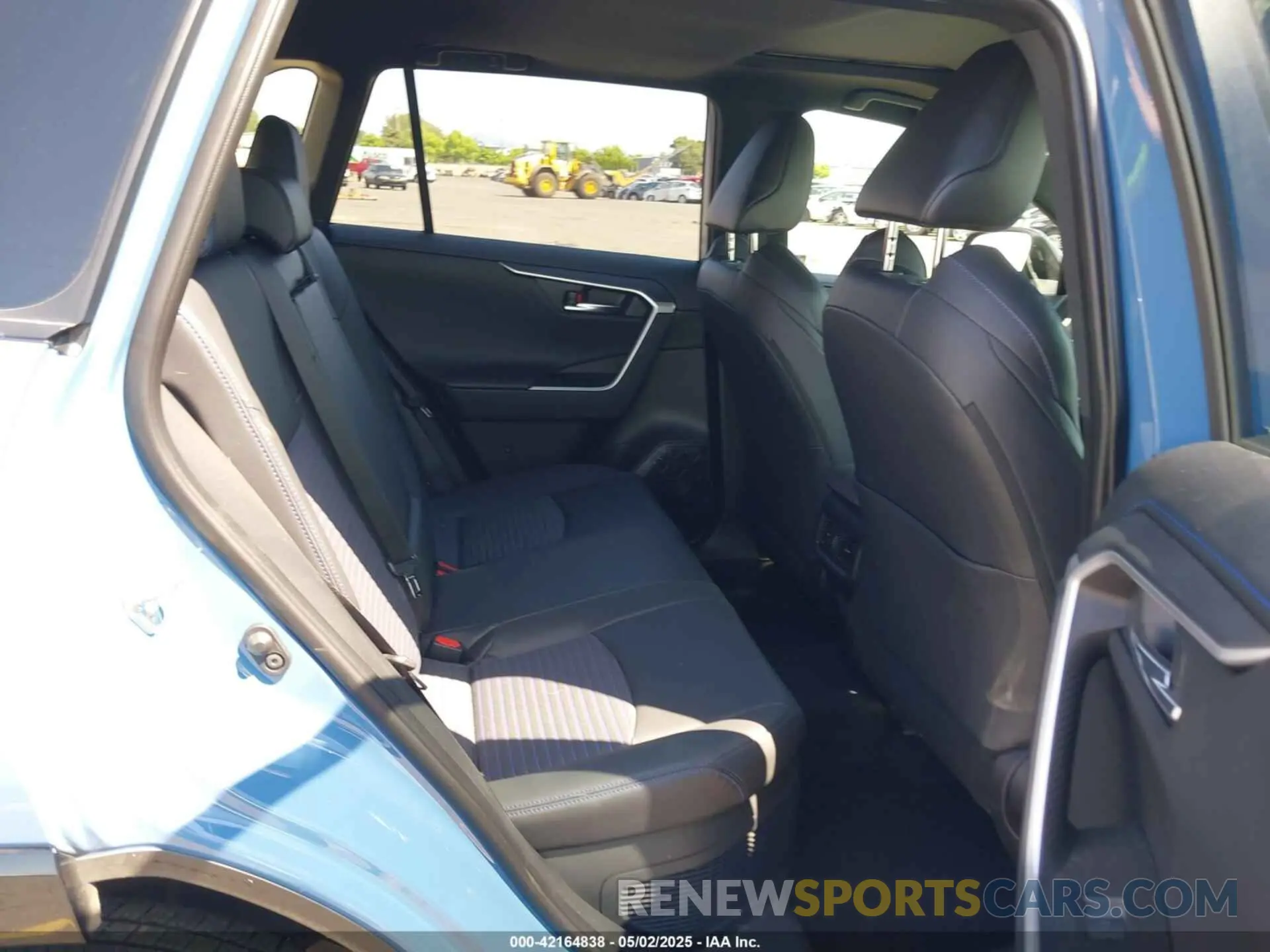 8 Photograph of a damaged car JTME6RFV6SJ065914 TOYOTA RAV4 HYBRID 2025