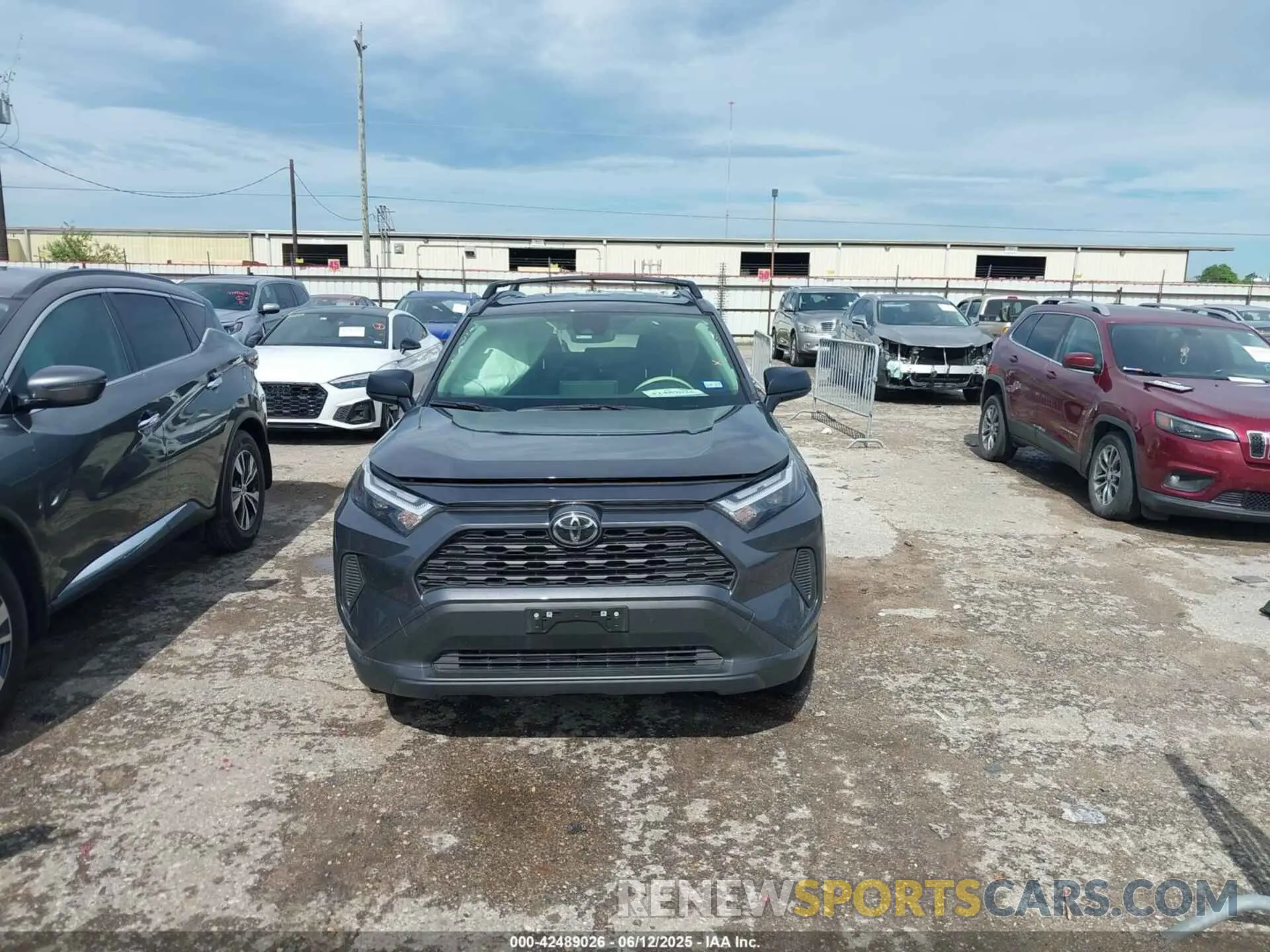 12 Photograph of a damaged car JTMLWRFV2SD297271 TOYOTA RAV4 HYBRID 2025