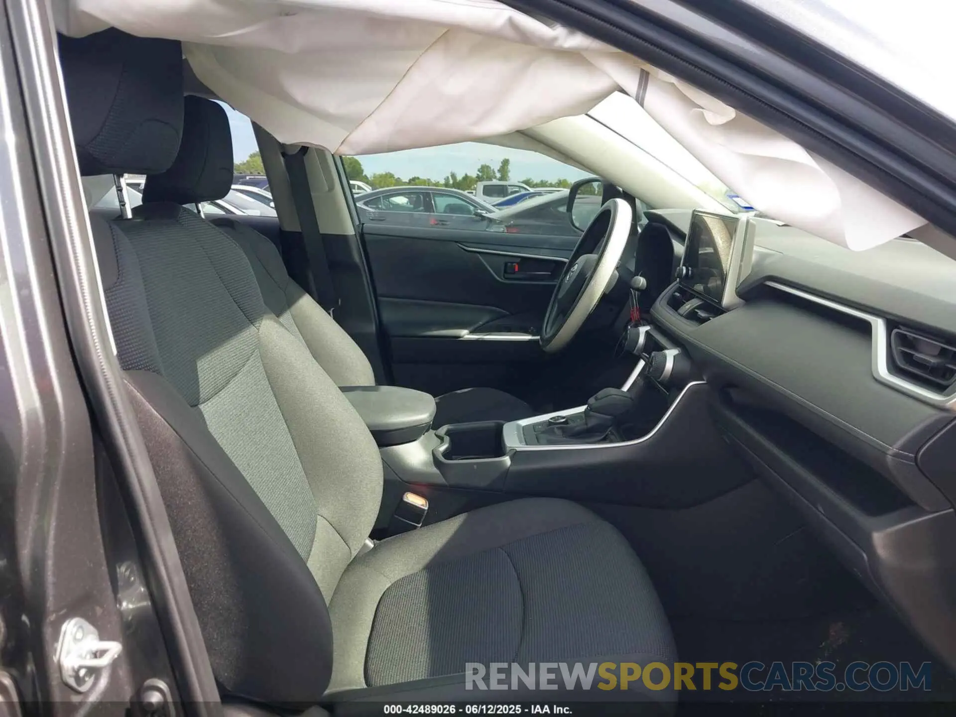 5 Photograph of a damaged car JTMLWRFV2SD297271 TOYOTA RAV4 HYBRID 2025