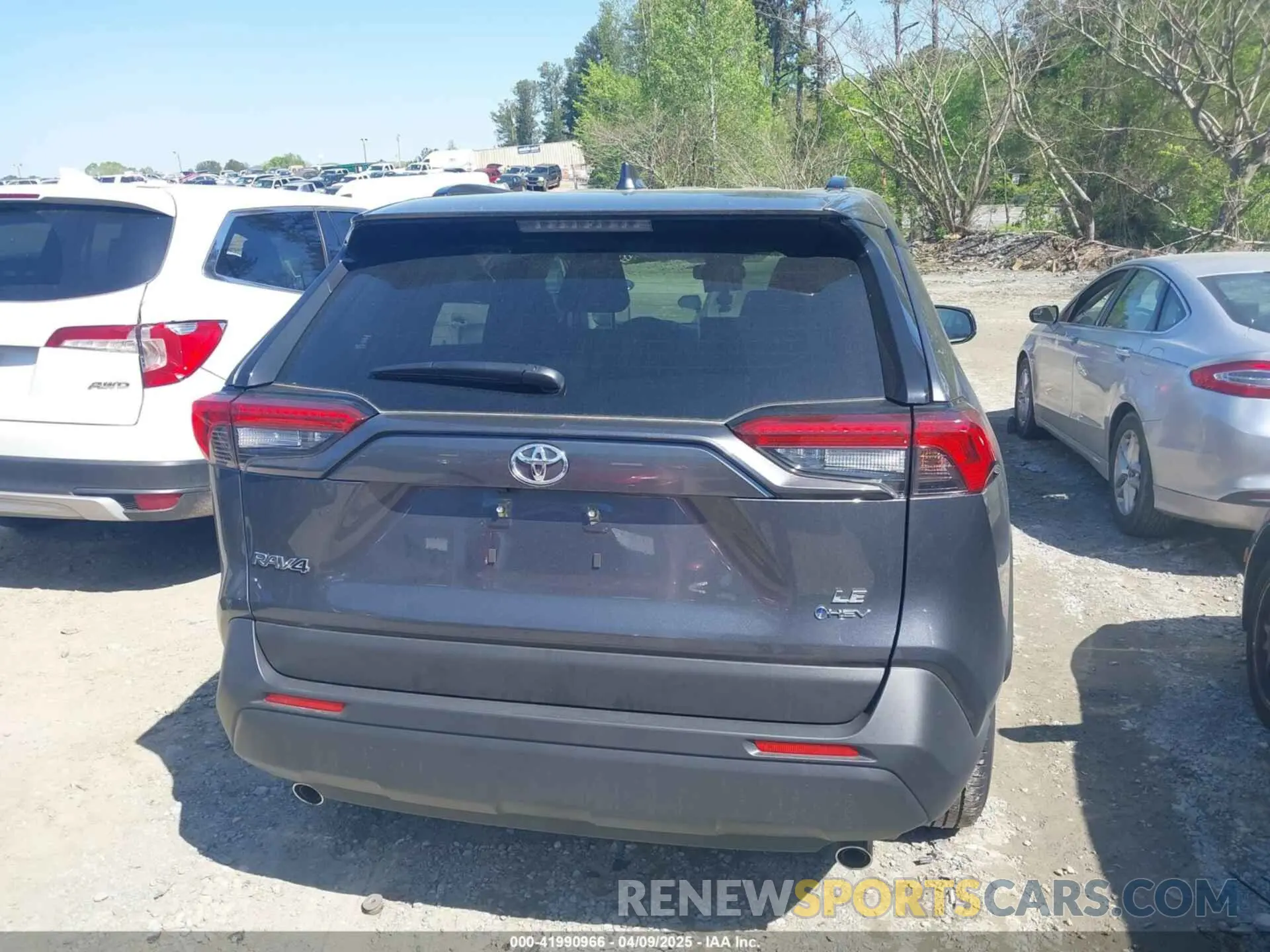 16 Photograph of a damaged car JTMLWRFV3SD277501 TOYOTA RAV4 HYBRID 2025