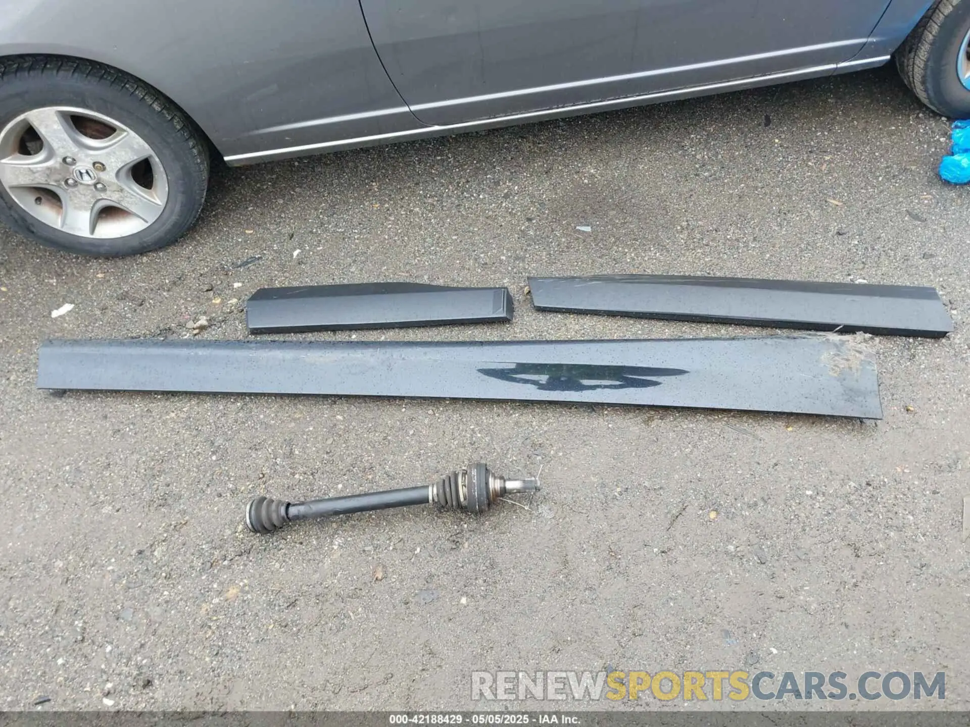12 Photograph of a damaged car JTMMWRFV7SD296380 TOYOTA RAV4 HYBRID 2025