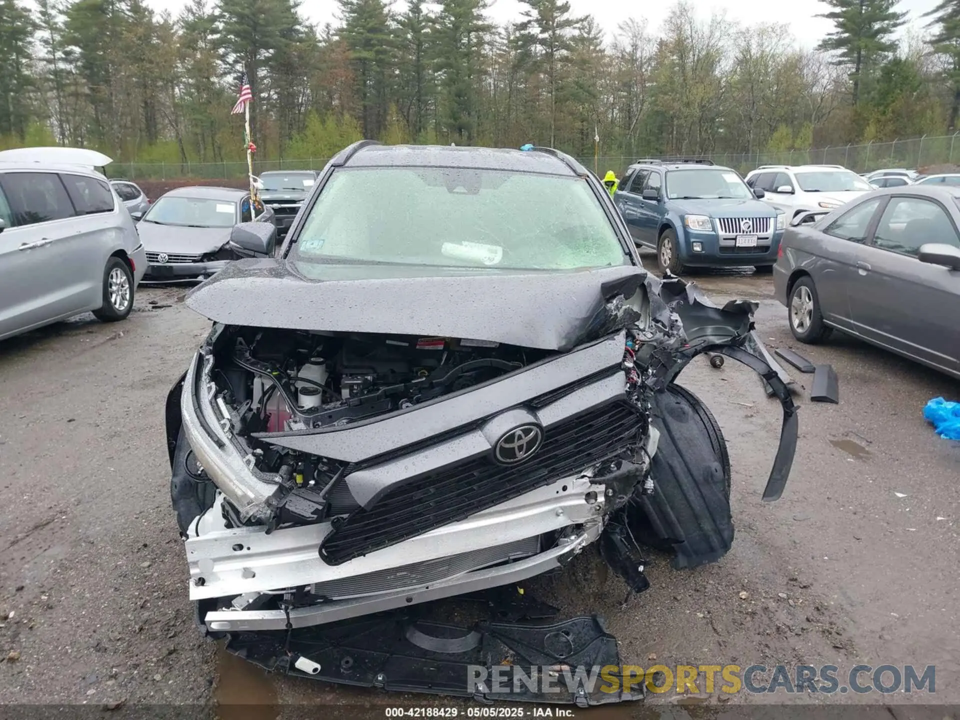 13 Photograph of a damaged car JTMMWRFV7SD296380 TOYOTA RAV4 HYBRID 2025