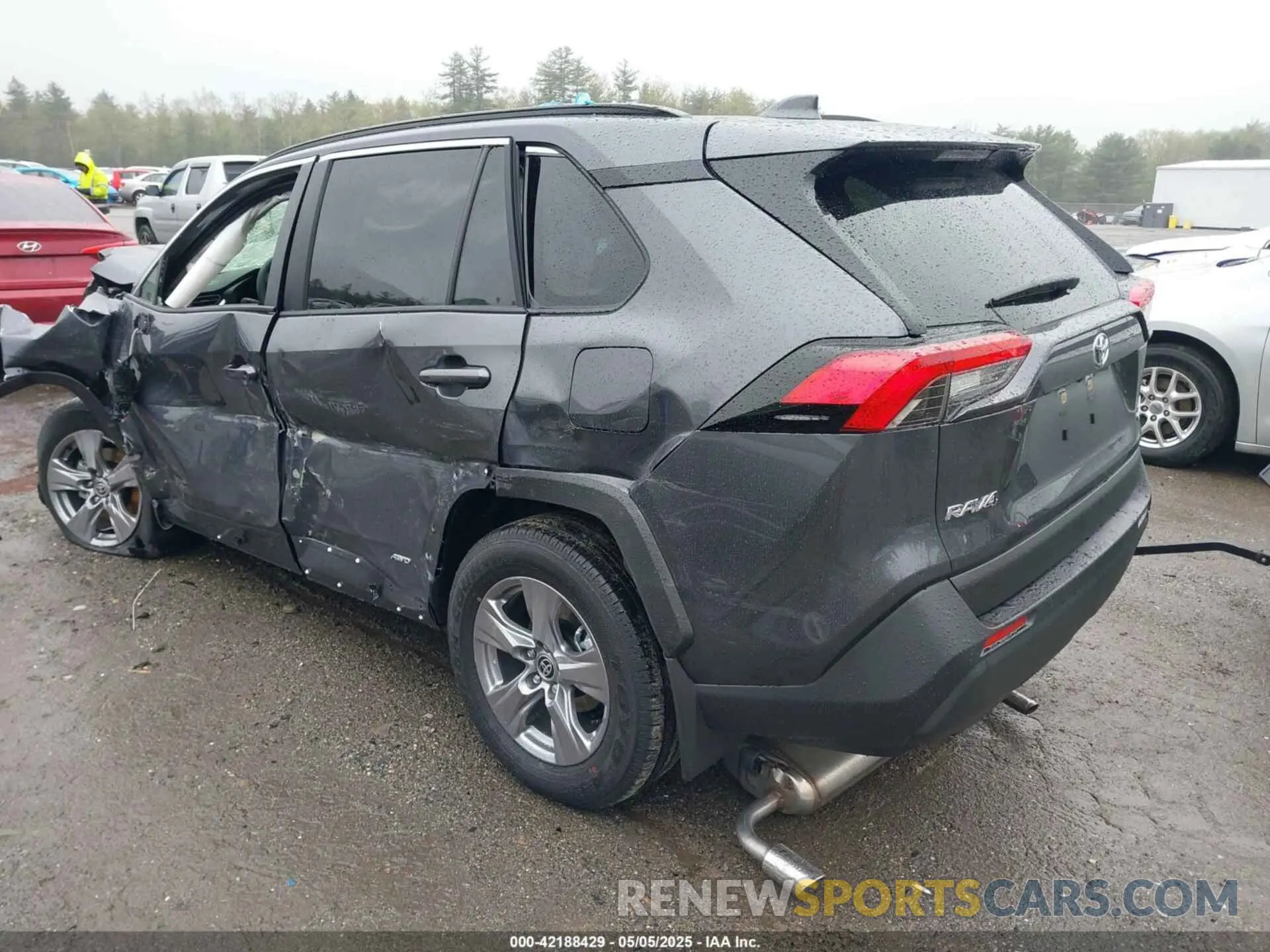 3 Photograph of a damaged car JTMMWRFV7SD296380 TOYOTA RAV4 HYBRID 2025