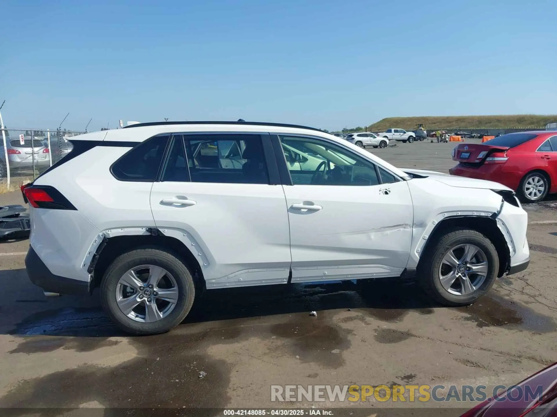 14 Photograph of a damaged car JTMMWRFV9SD277068 TOYOTA RAV4 HYBRID 2025