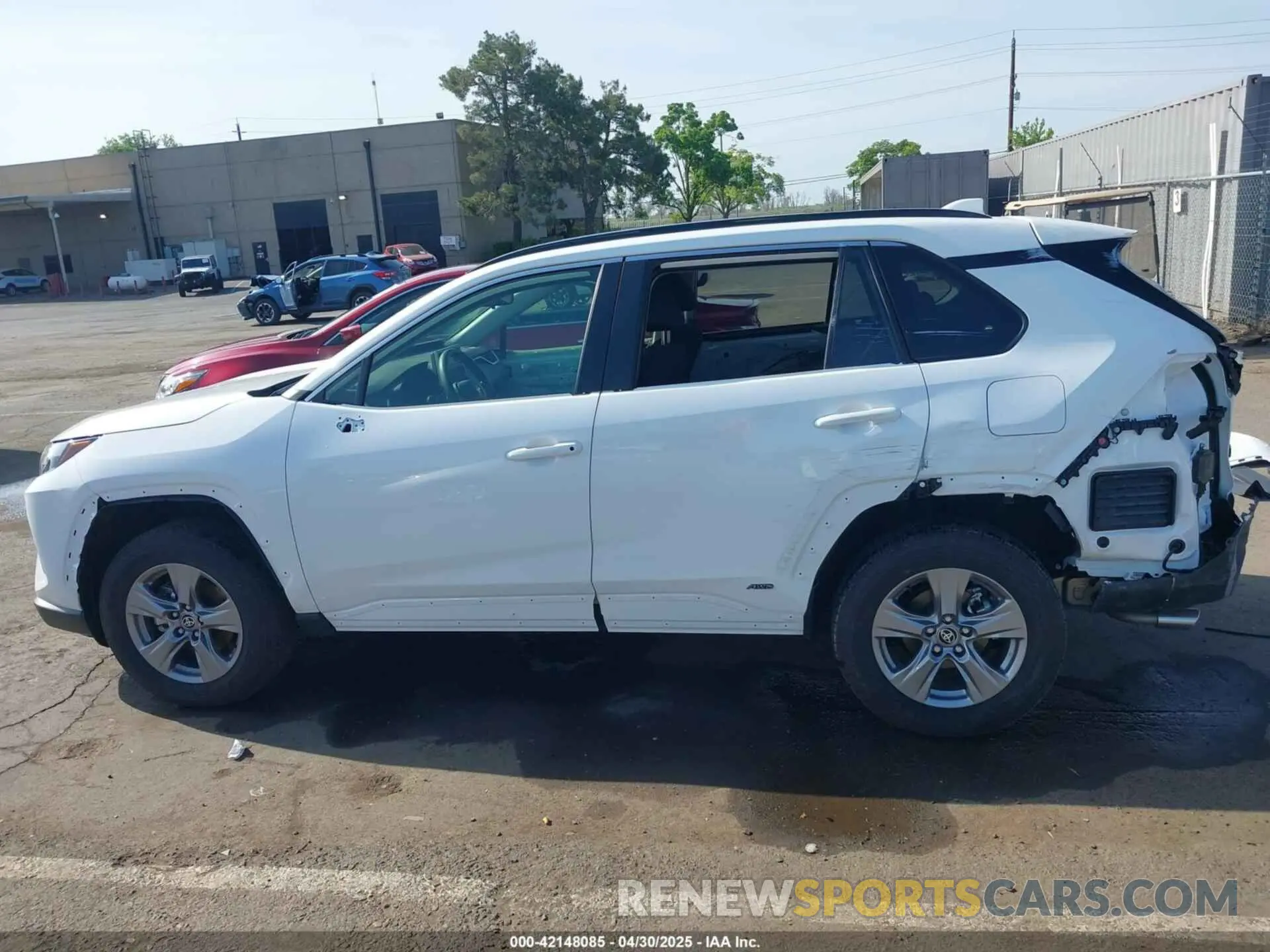 15 Photograph of a damaged car JTMMWRFV9SD277068 TOYOTA RAV4 HYBRID 2025