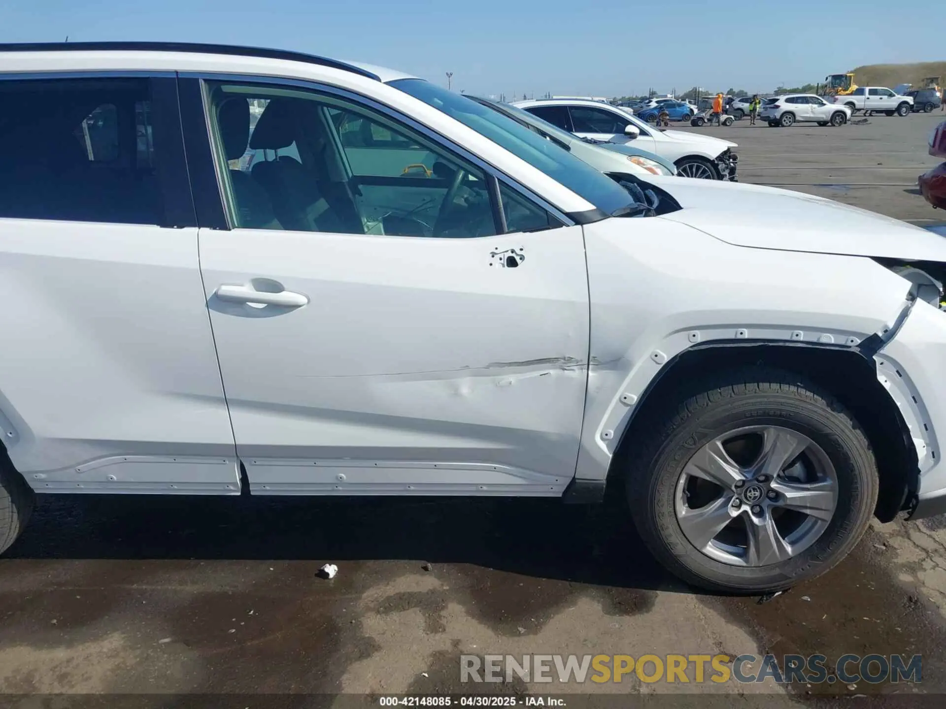18 Photograph of a damaged car JTMMWRFV9SD277068 TOYOTA RAV4 HYBRID 2025