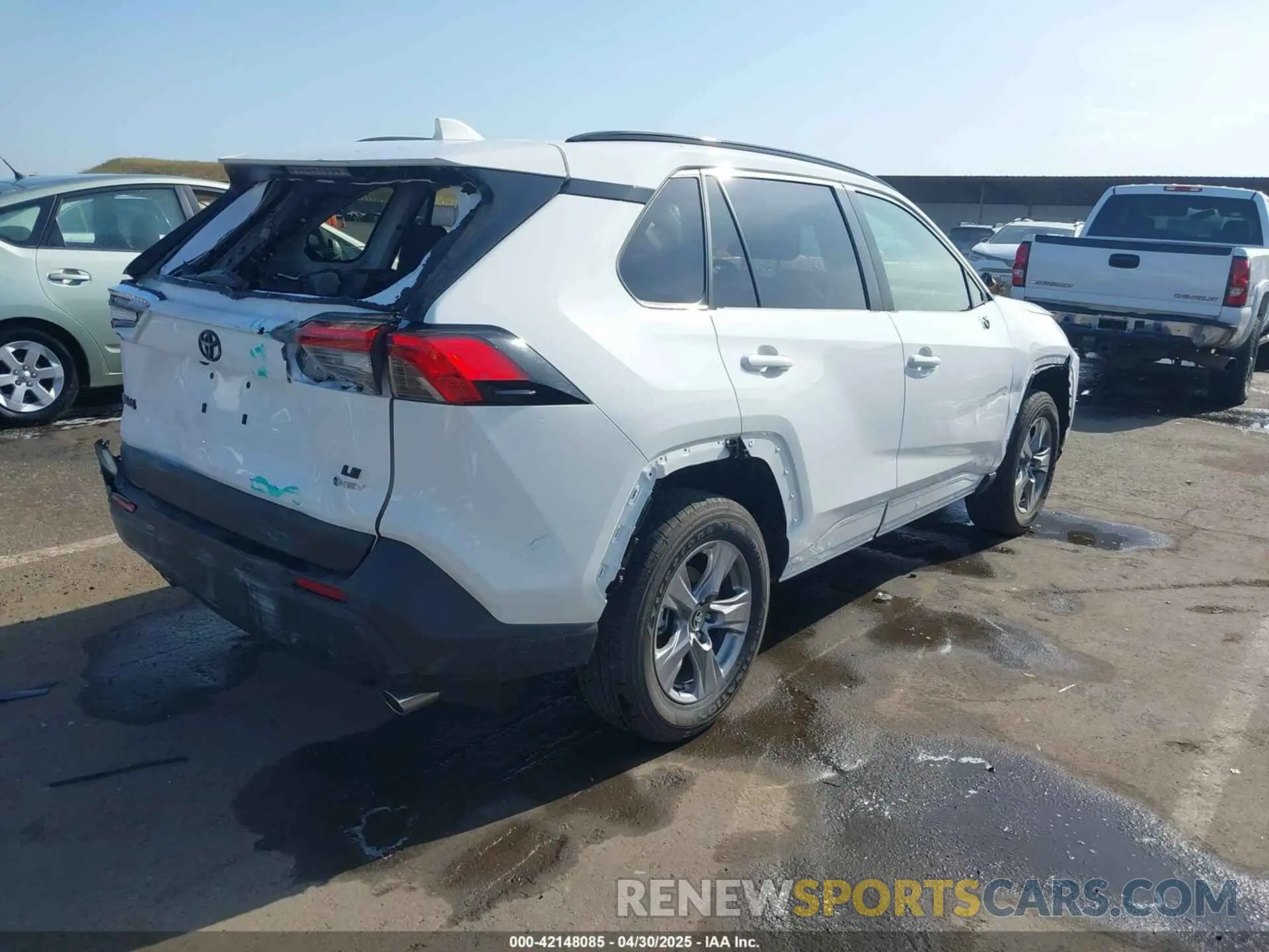 4 Photograph of a damaged car JTMMWRFV9SD277068 TOYOTA RAV4 HYBRID 2025