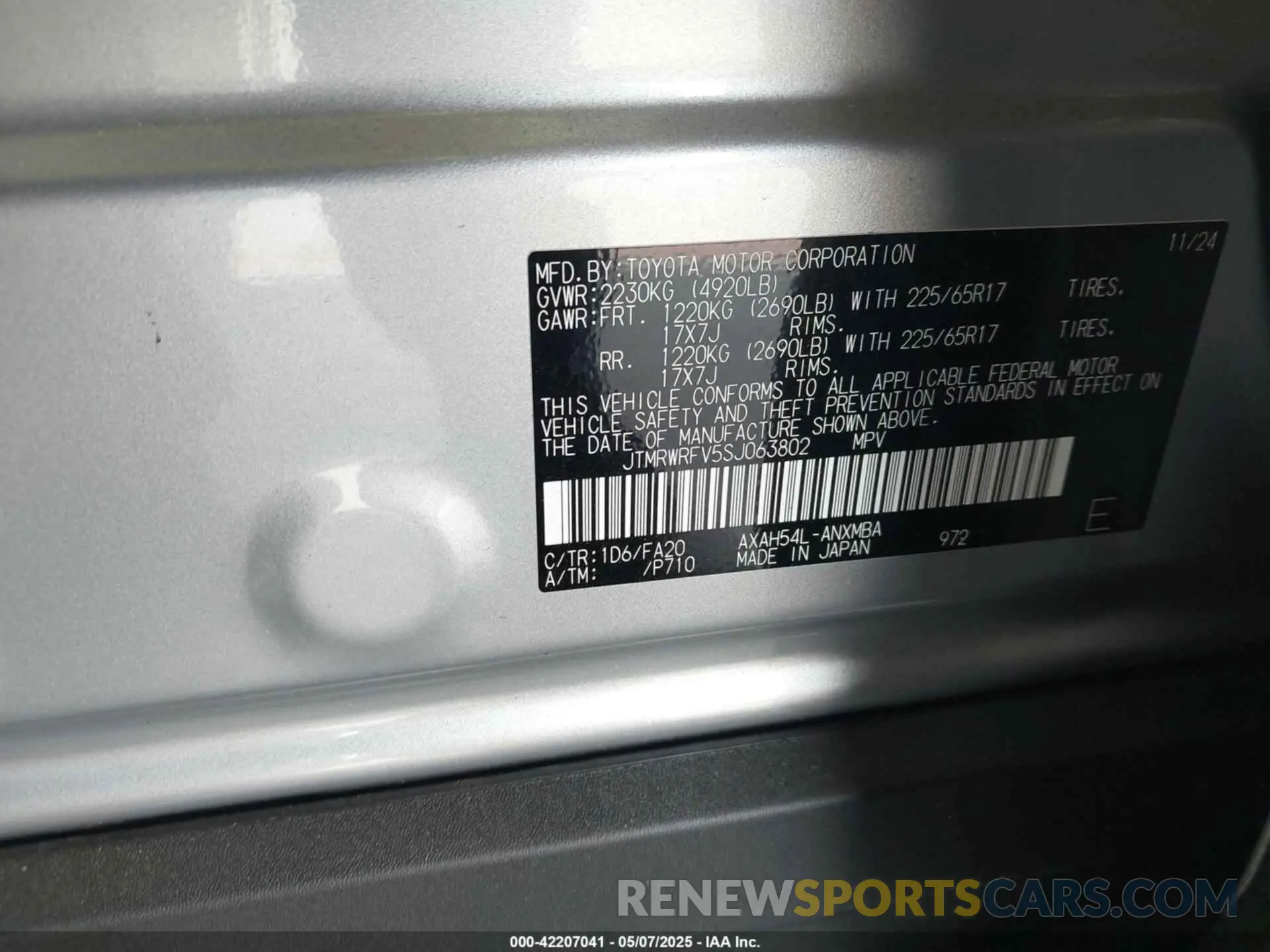 9 Photograph of a damaged car JTMRWRFV5SJ063802 TOYOTA RAV4 HYBRID 2025