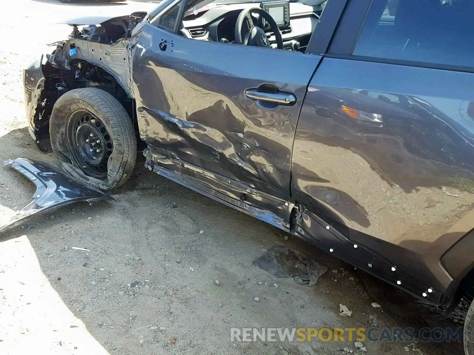 9 Photograph of a damaged car JTMH1RFV9KD505067 TOYOTA RAV4 LE 2019