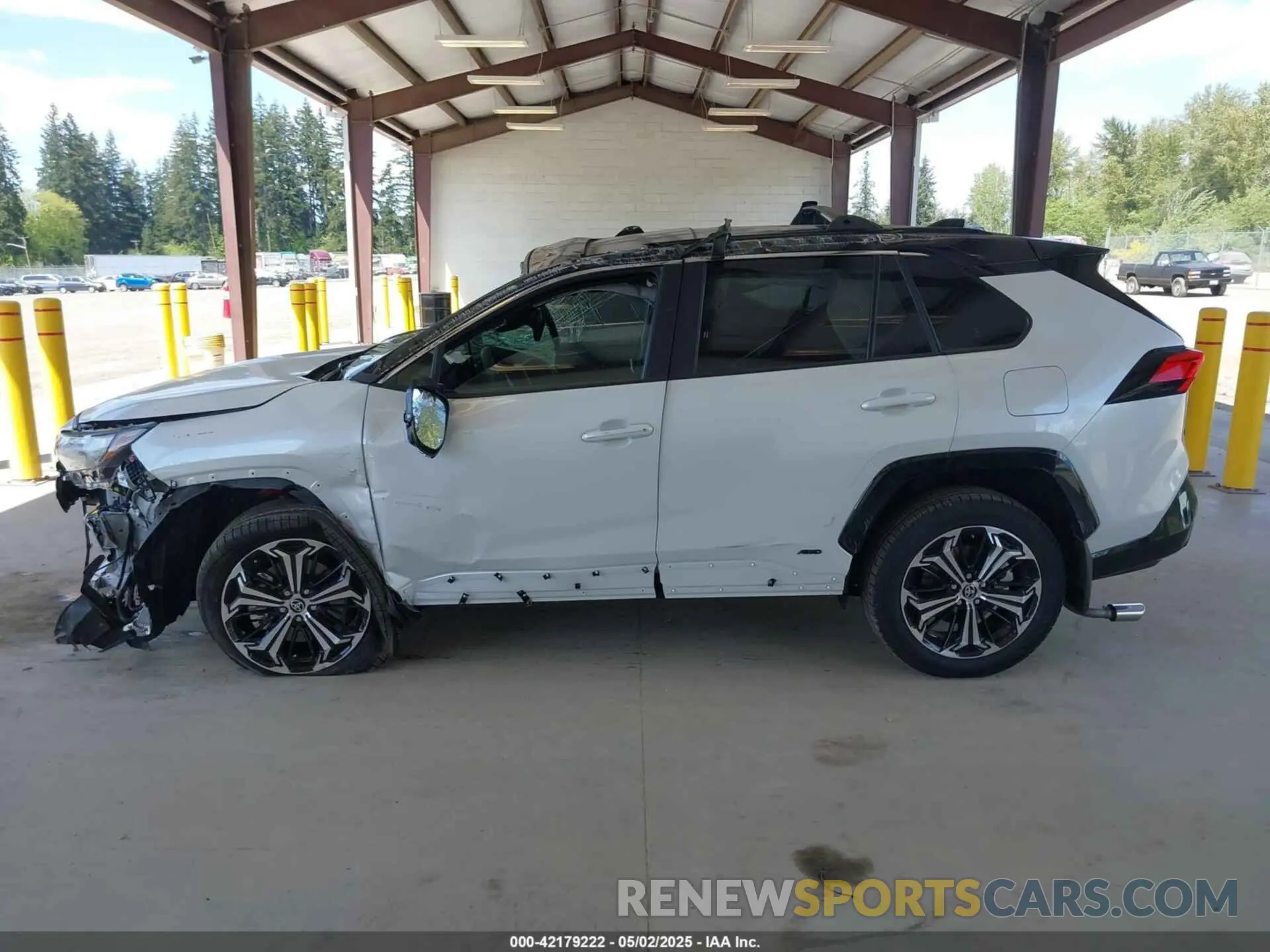 14 Photograph of a damaged car JTMEB3FV4SD251779 TOYOTA RAV4 PLUG-IN HYBRID 2025