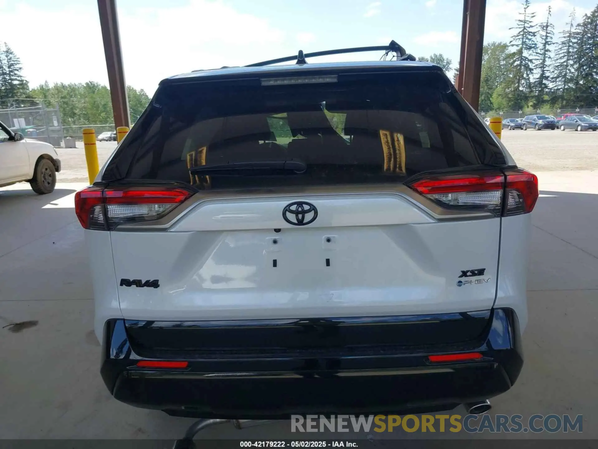 16 Photograph of a damaged car JTMEB3FV4SD251779 TOYOTA RAV4 PLUG-IN HYBRID 2025